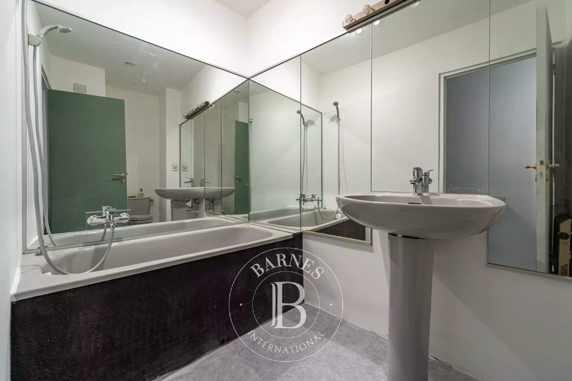 Aix-en-Provence  - Apartment 3 Bedrooms - picture 10