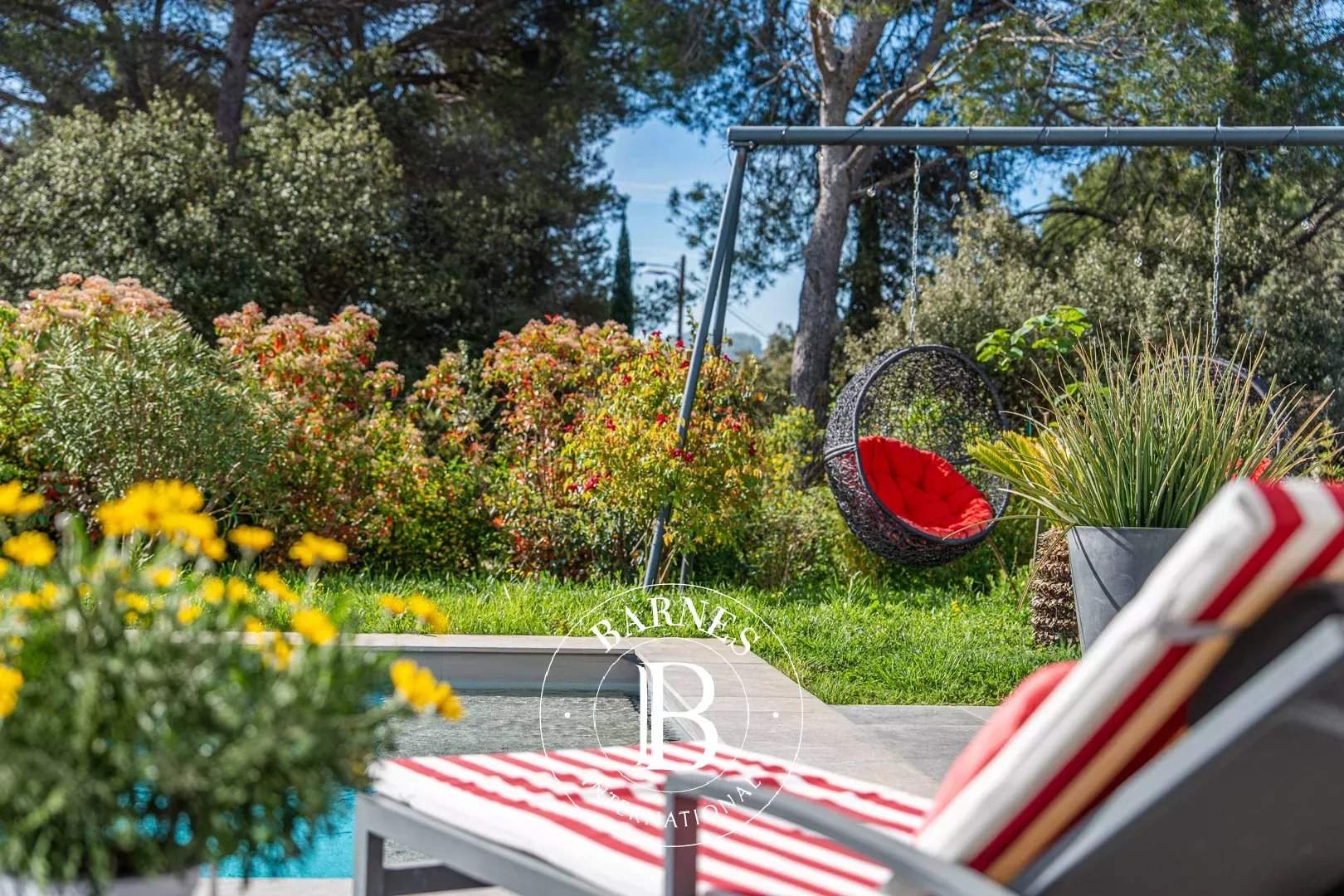 Aix-en-Provence  - Villa 3 Bedrooms - picture 9