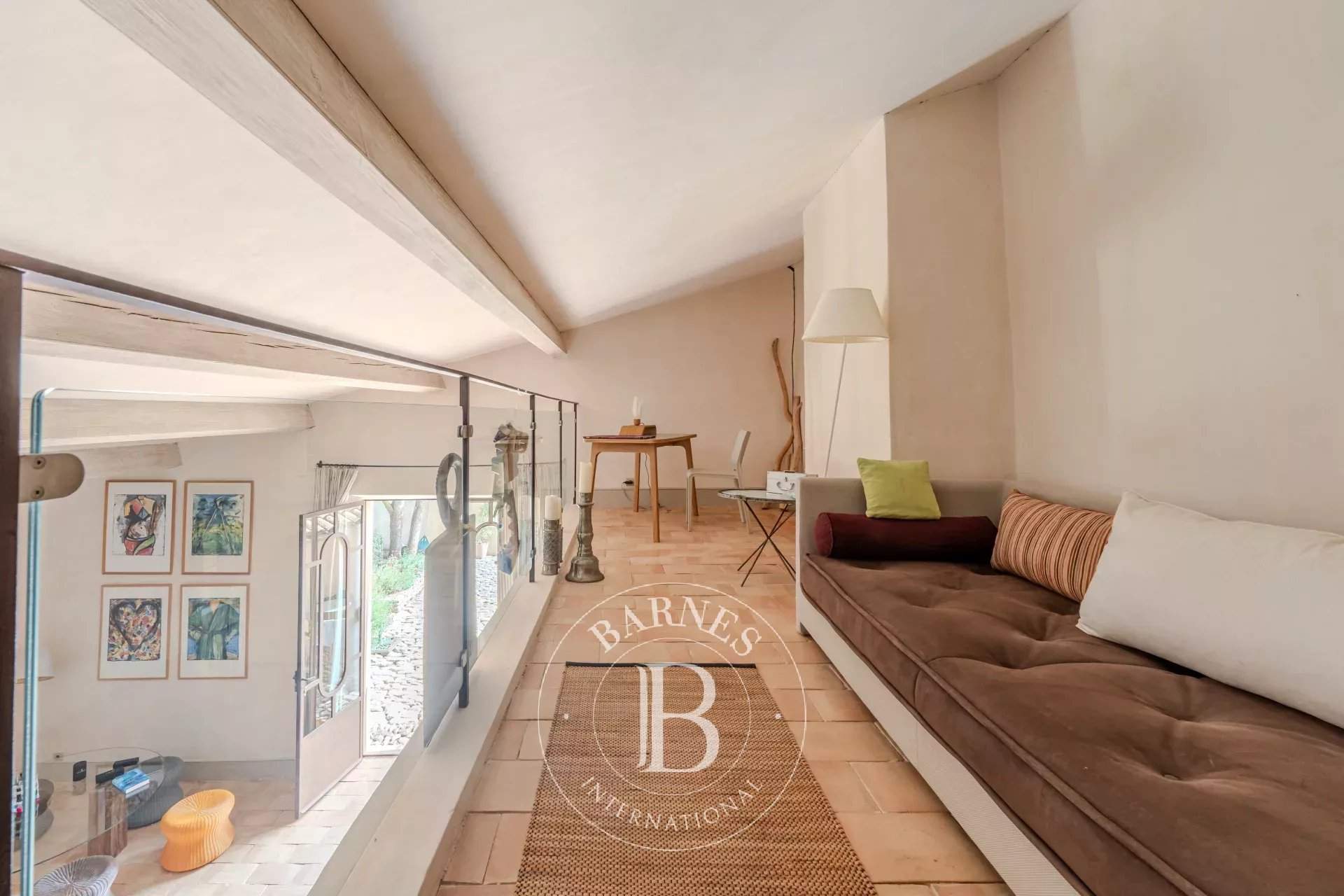 Aix-en-Provence  - Maison 6 Pièces 3 Chambres - picture 5