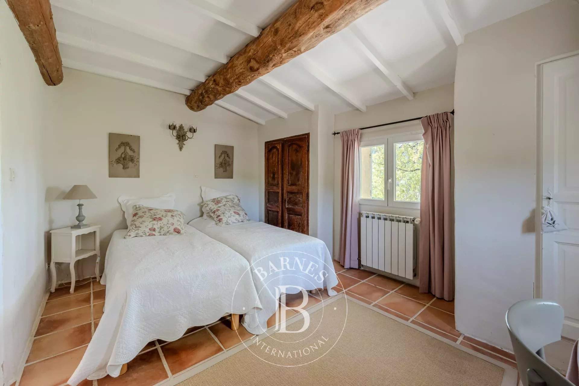 Céreste-en-Luberon  - Mas 7 Pièces 5 Chambres - picture 16