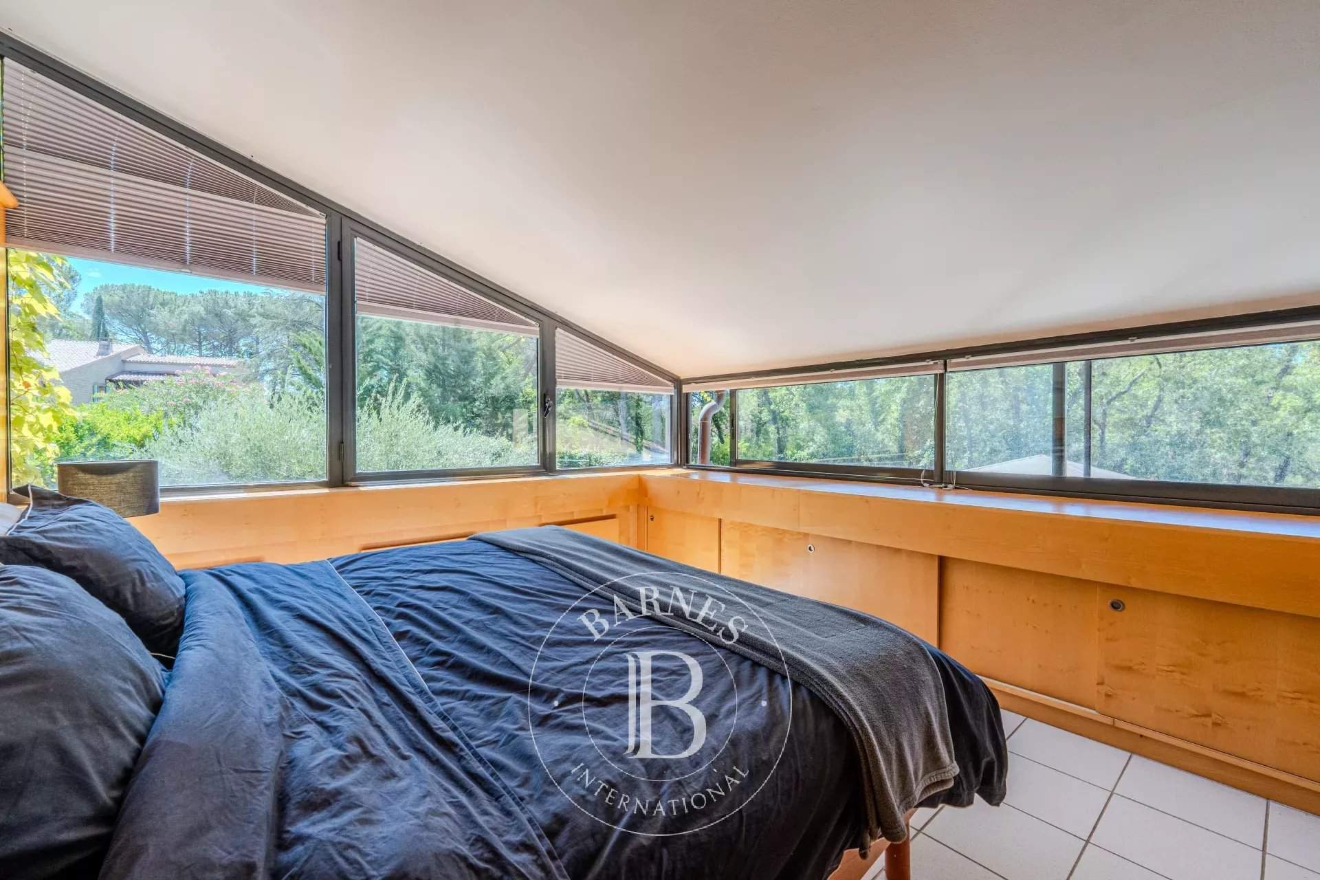 La Tour-d'Aigues  - Property 1 Bedroom - picture 18