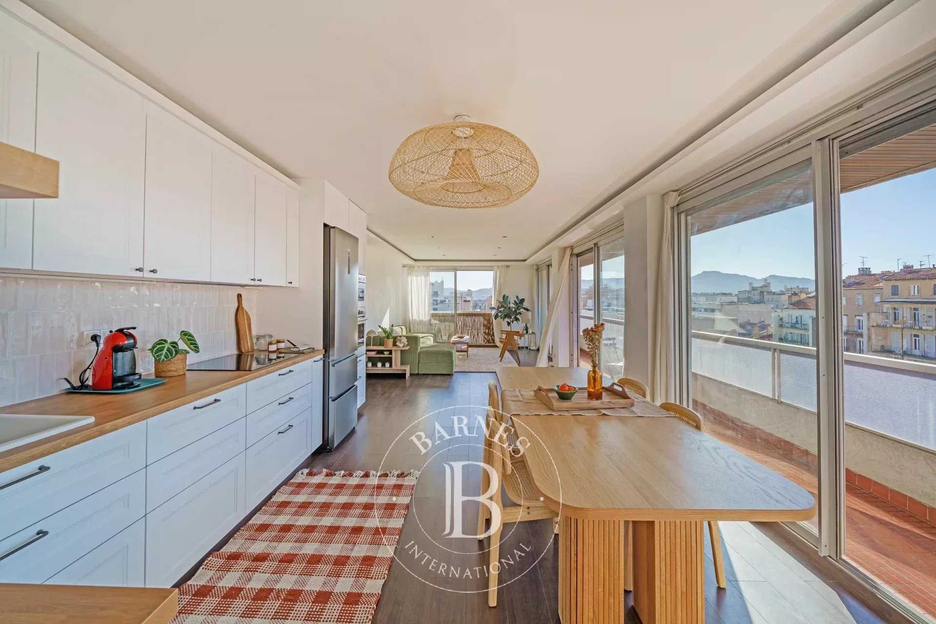 Marseille  - Appartement 4 Pièces 3 Chambres