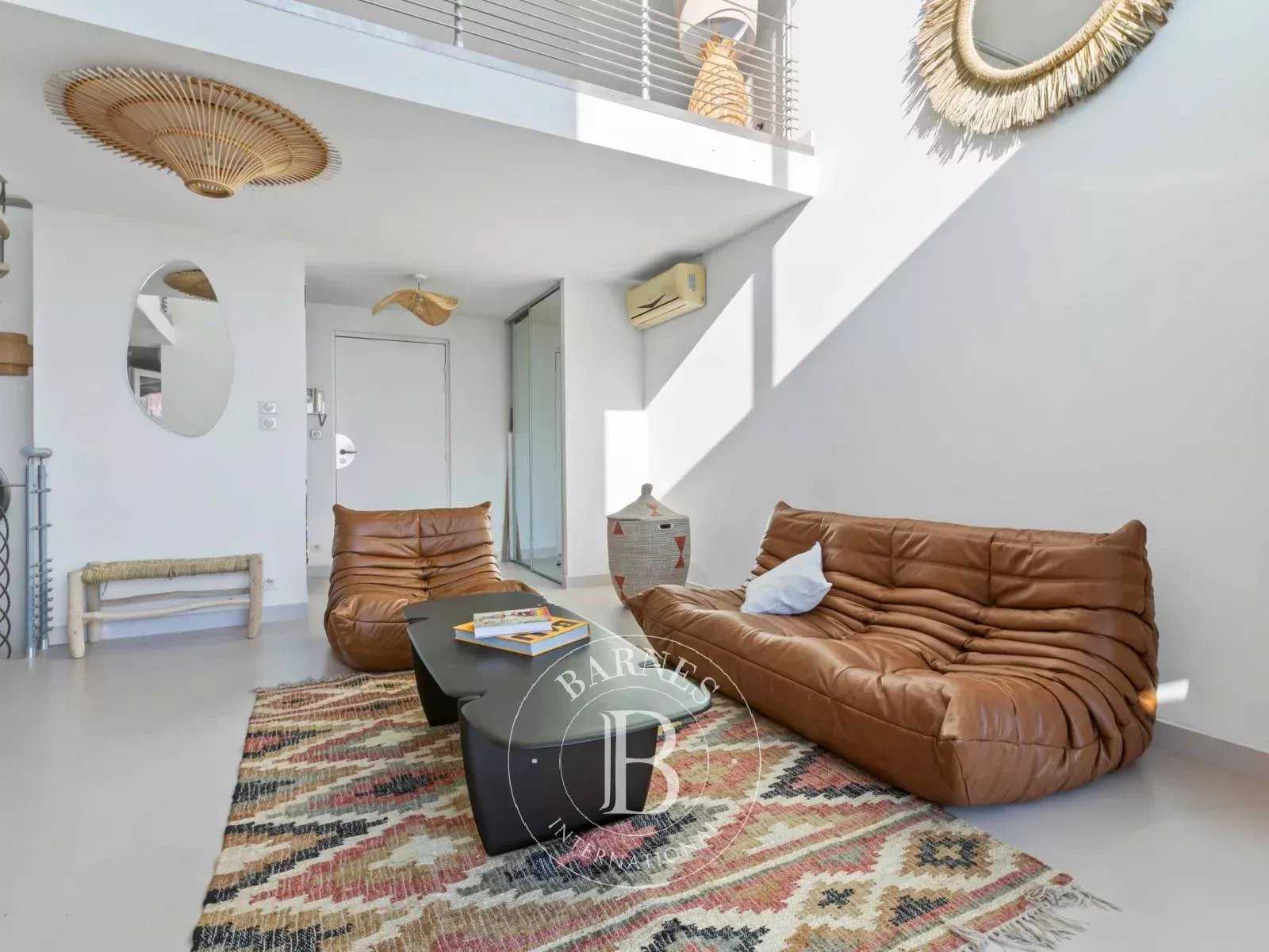 Cassis  - Appartement 4 Pi&egrave;ces 3 Chambres