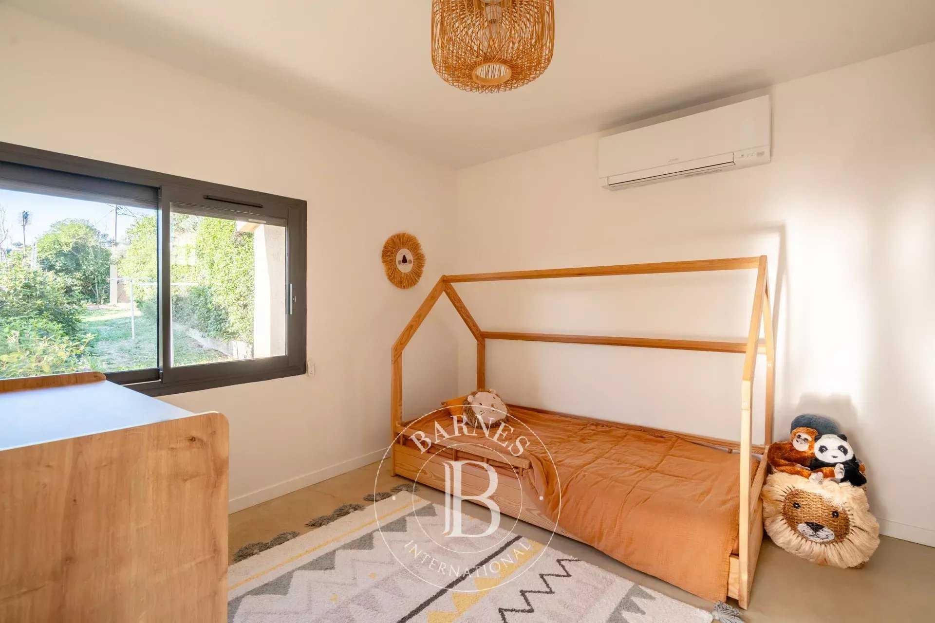 Cassis  - House 4 Bedrooms