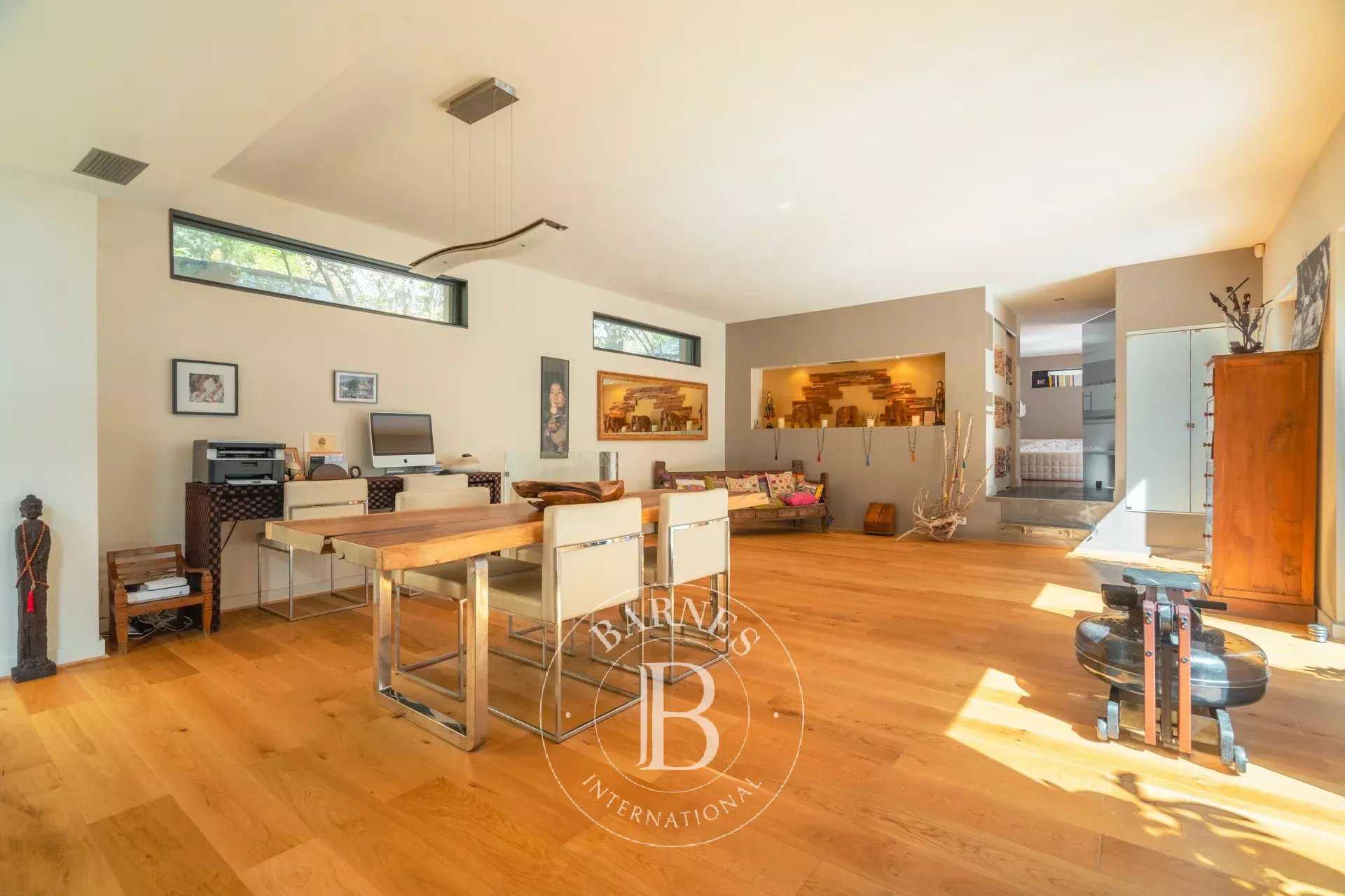 Cassis  - Maison 7 Pi&egrave;ces 3 Chambres