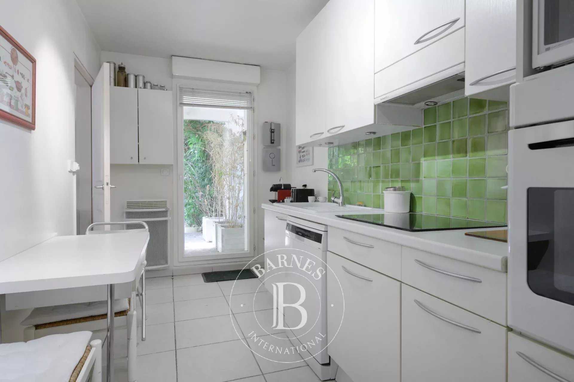 Marseille  - Appartement 5 Pièces 3 Chambres