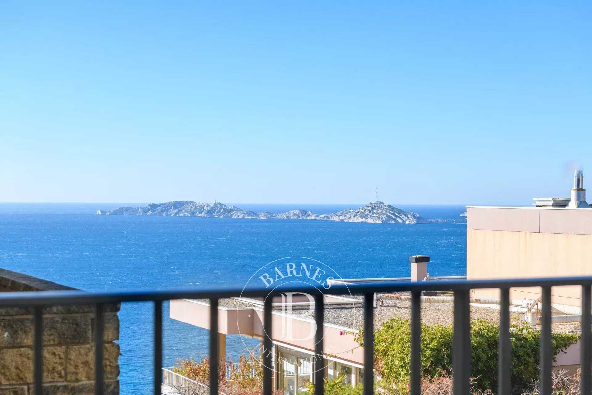 Marseille  - Apartment 3 Bedrooms