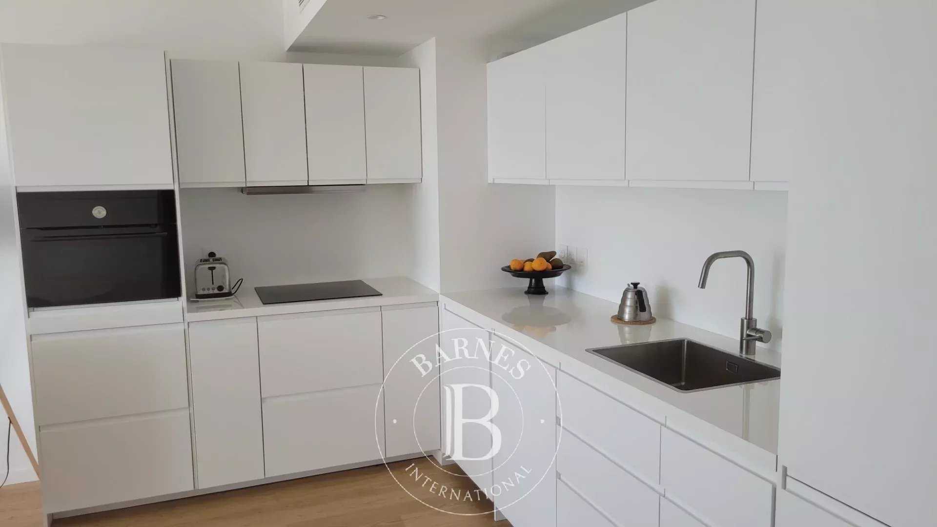 Marseille  - Appartement 2 Pièces, 1 Chambre