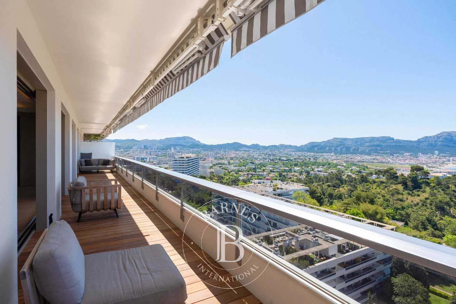 Marseille  - Apartment 3 Bedrooms