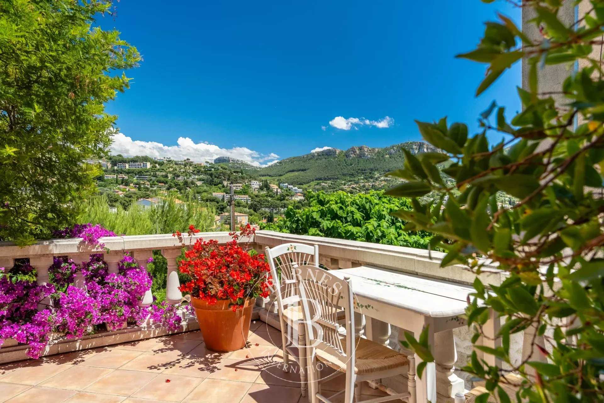 Cassis  - House 4 Bedrooms