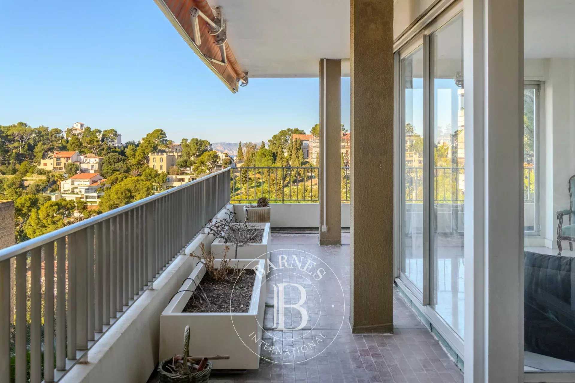 Marseille  - Apartment 3 Bedrooms