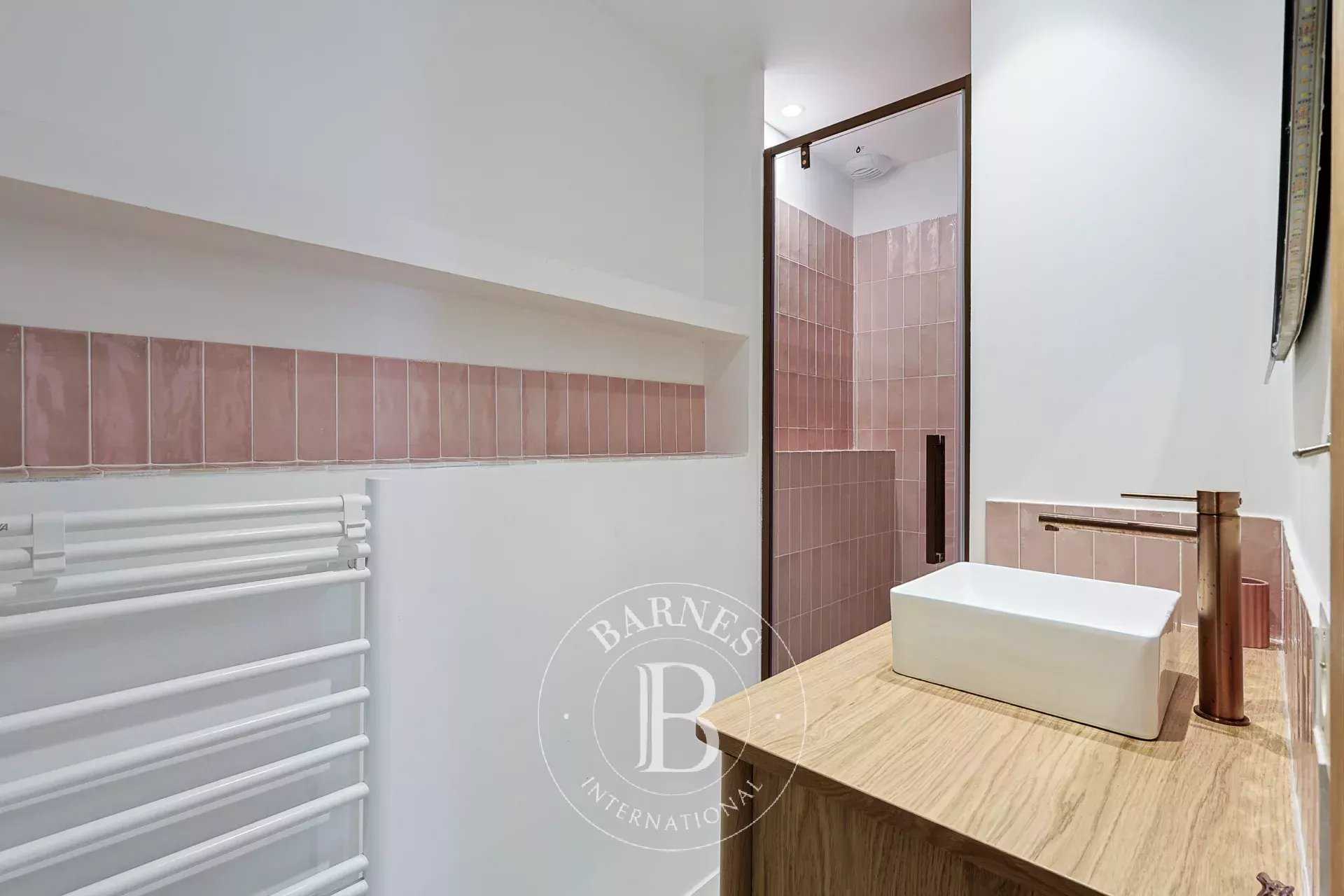 Marseille  - Maison 5 Pièces 3 Chambres