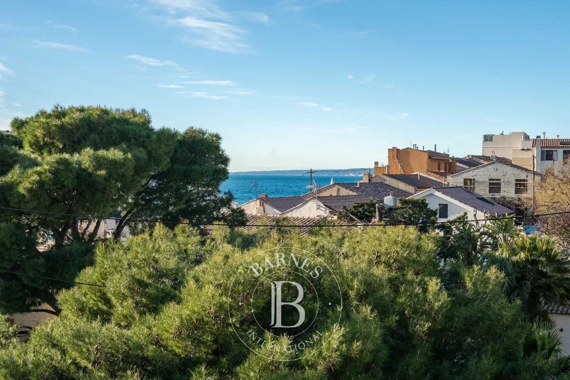 Marseille  - Apartment 3 Bedrooms