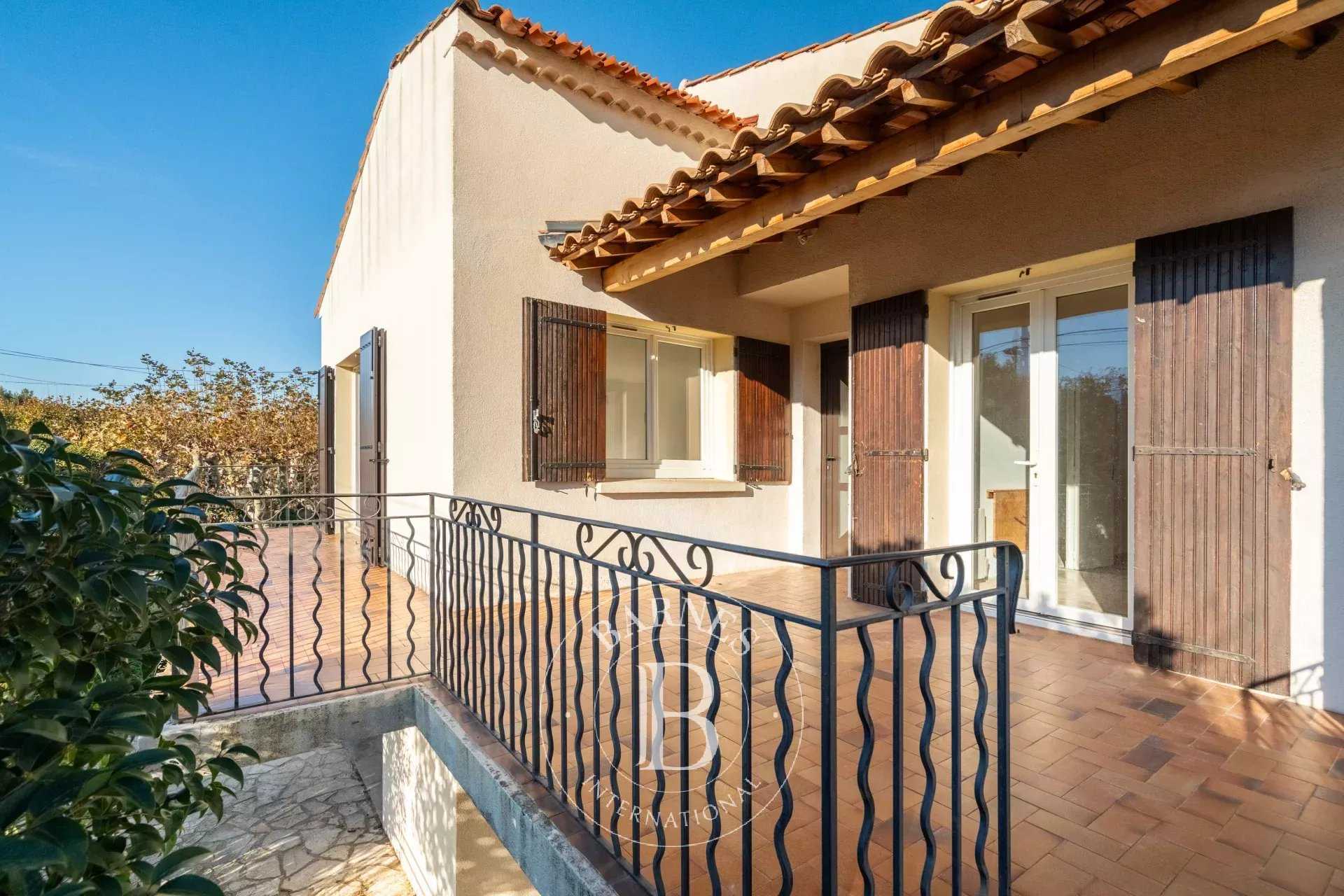 Marseille  - Maison 5 Pi&egrave;ces 4 Chambres