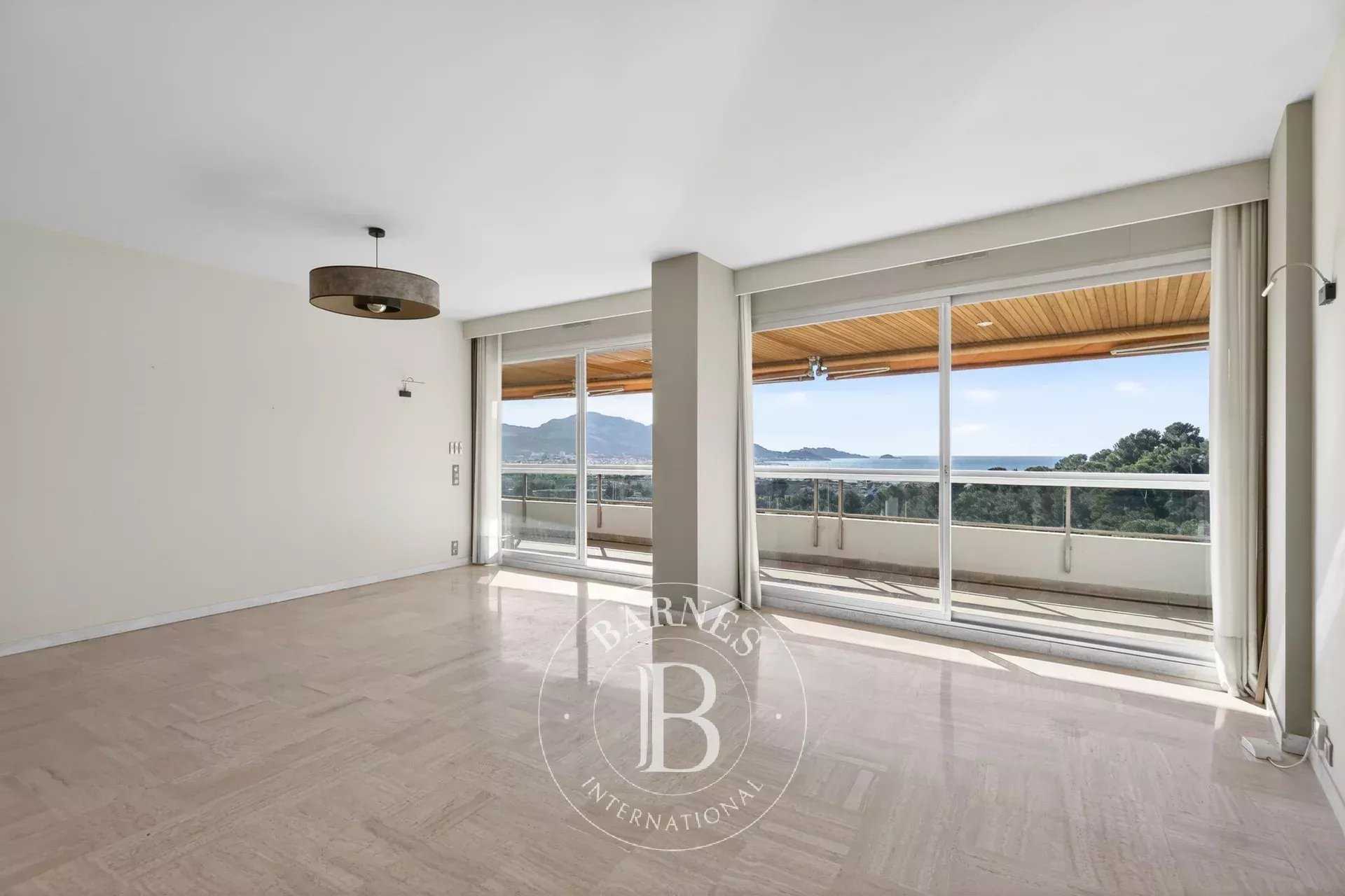 Marseille  - Apartment 2 Bedrooms