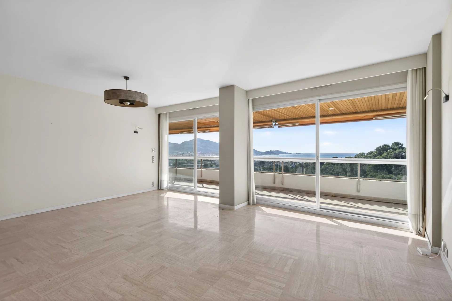 Marseille  - Apartment 2 Bedrooms