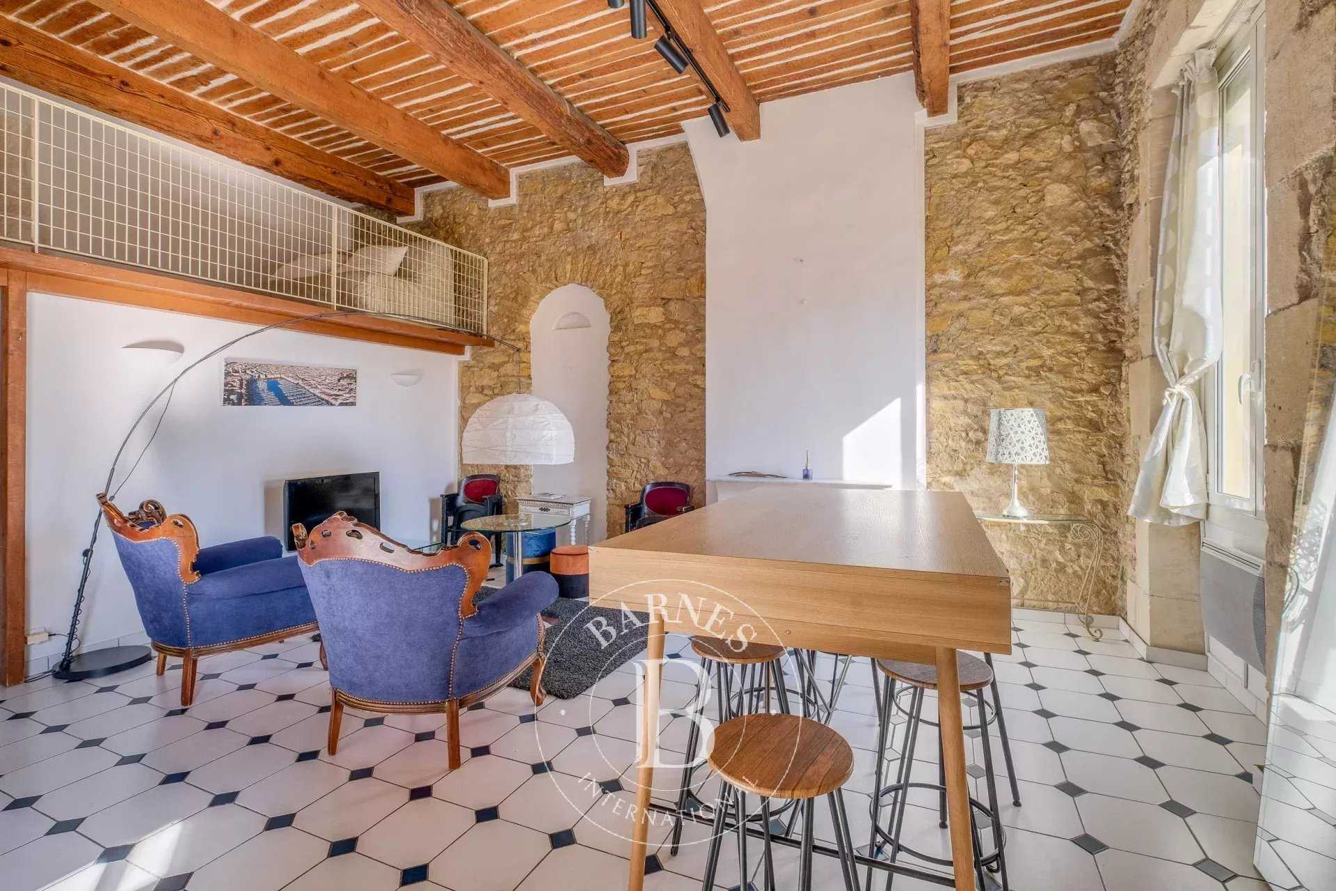Marseille  - Appartement 3 Pièces 2 Chambres