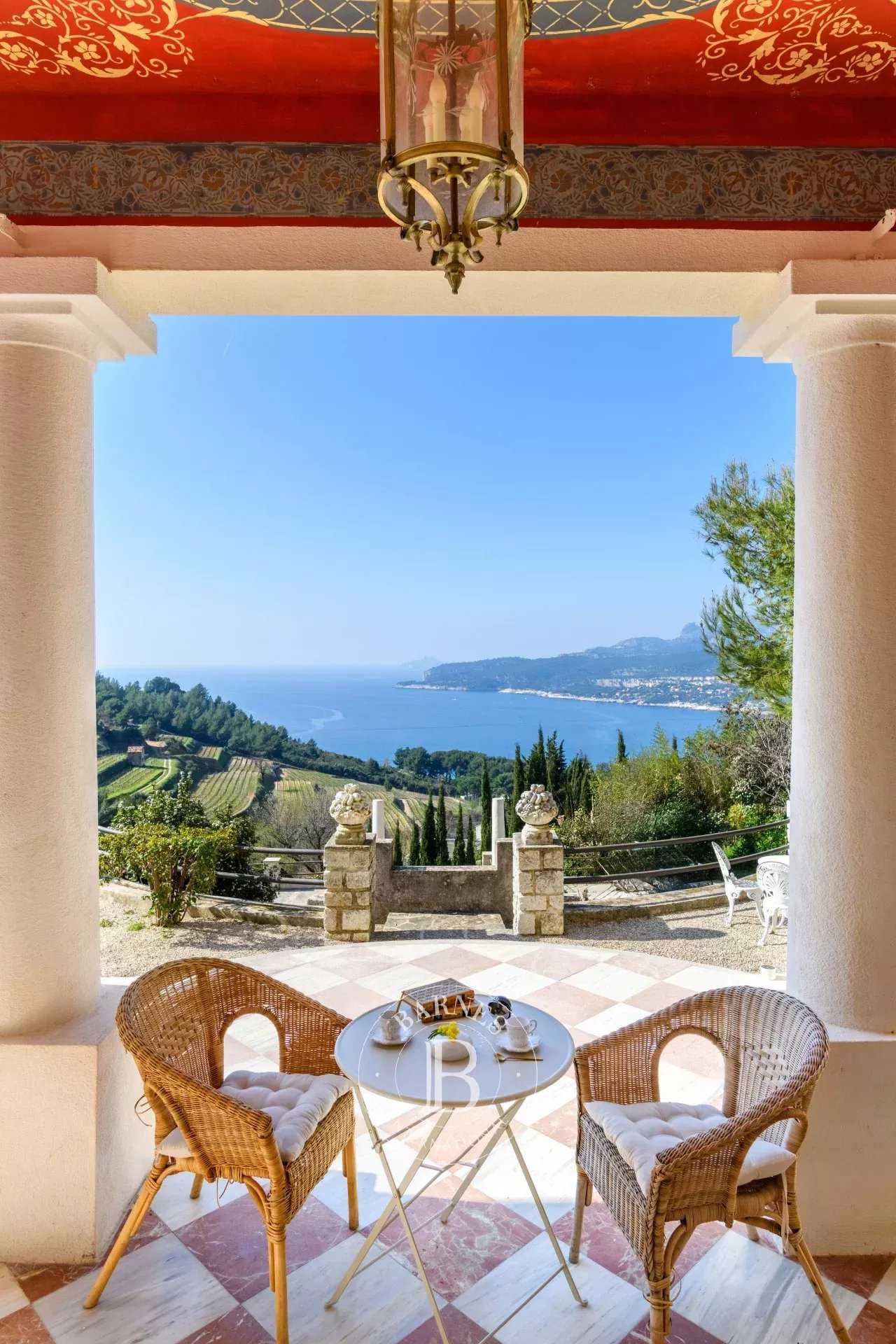 Cassis  - Maison  6 Chambres