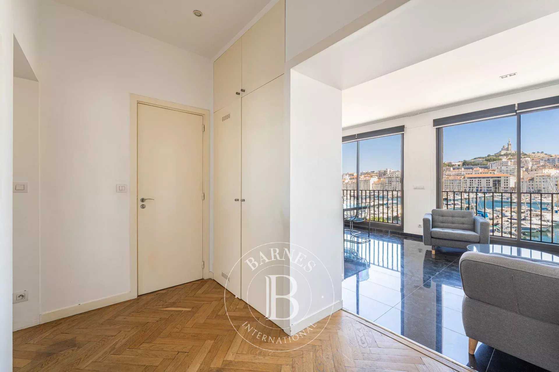 Marseille  - Appartement 3 Pi&egrave;ces 2 Chambres