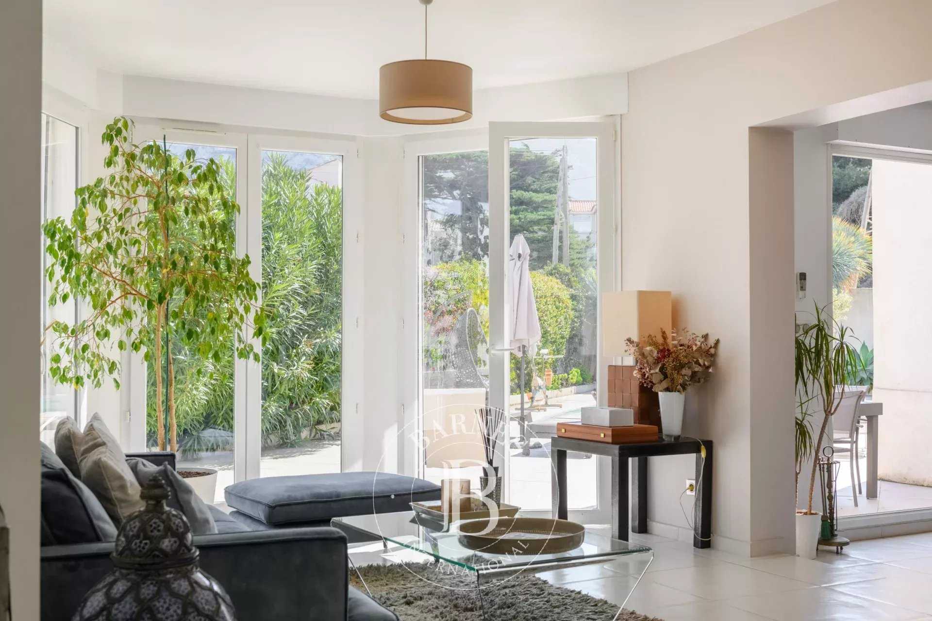 Marseille  - House 5 Bedrooms