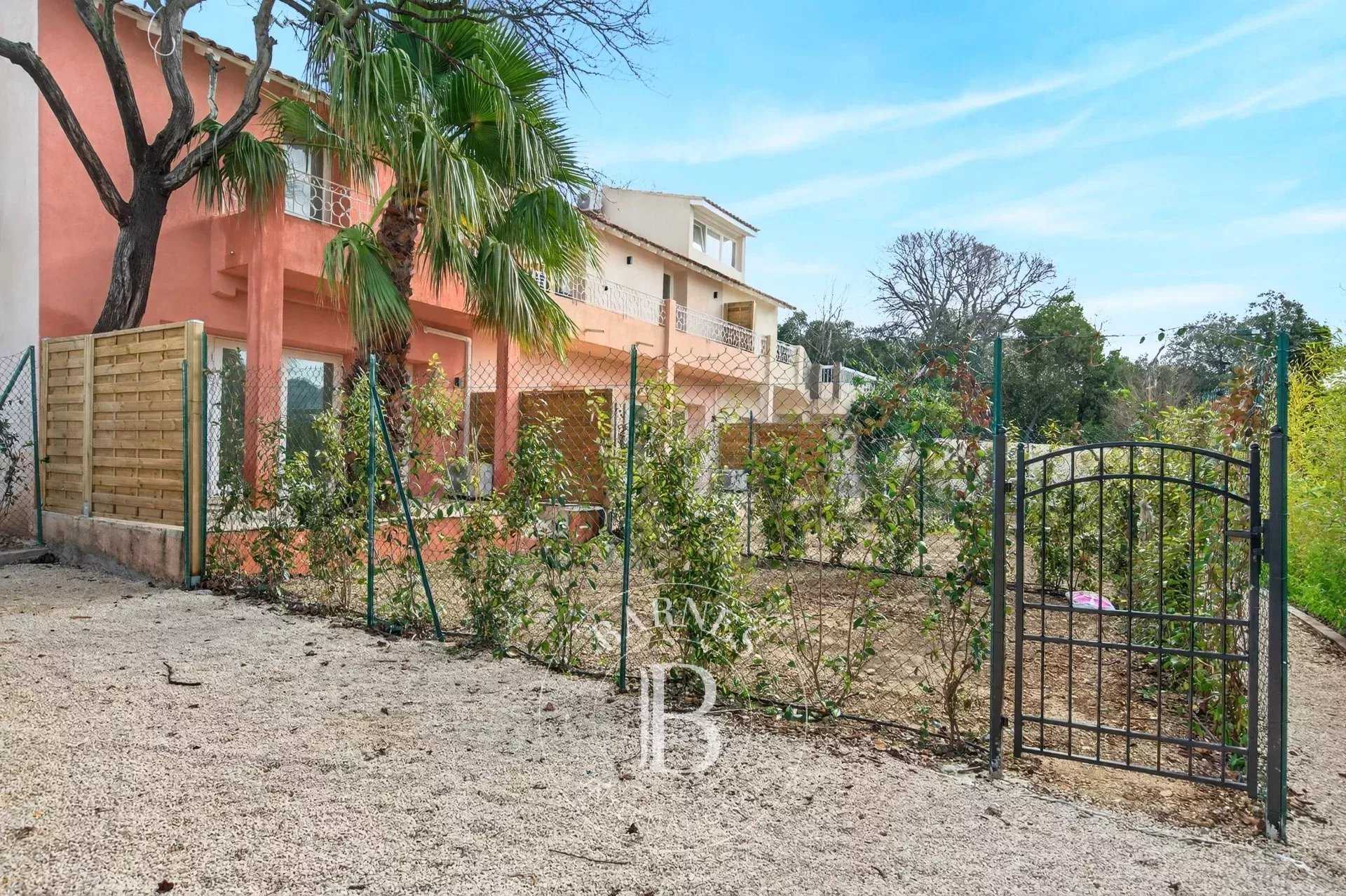 Marseille  - Maison 4 Pi&egrave;ces 3 Chambres