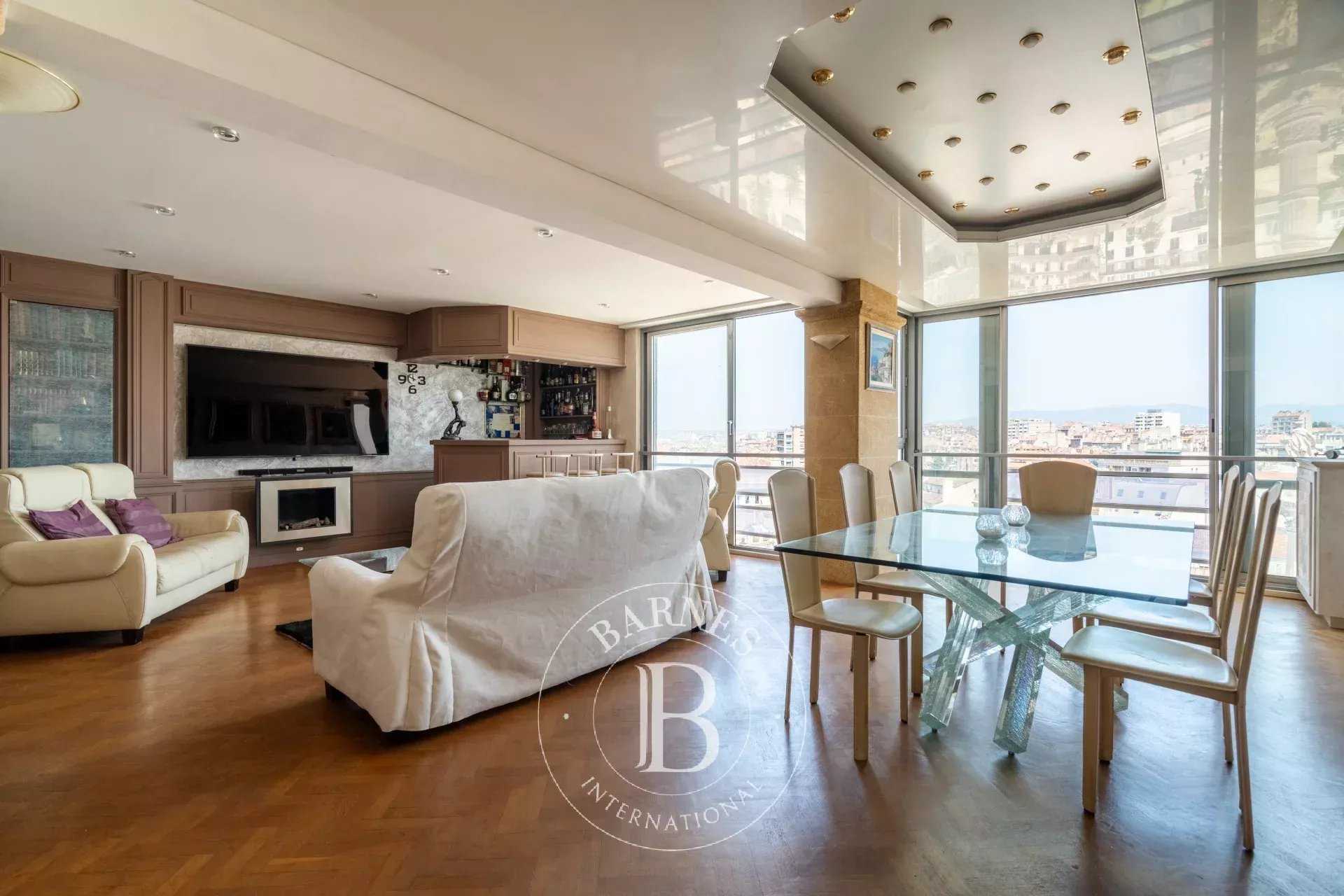 Marseille  - Appartement 5 Pièces 4 Chambres