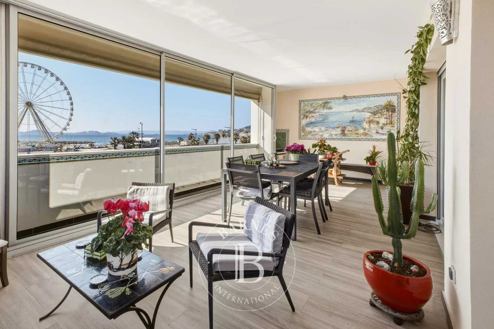 Marseille  - Apartment 3 Bedrooms