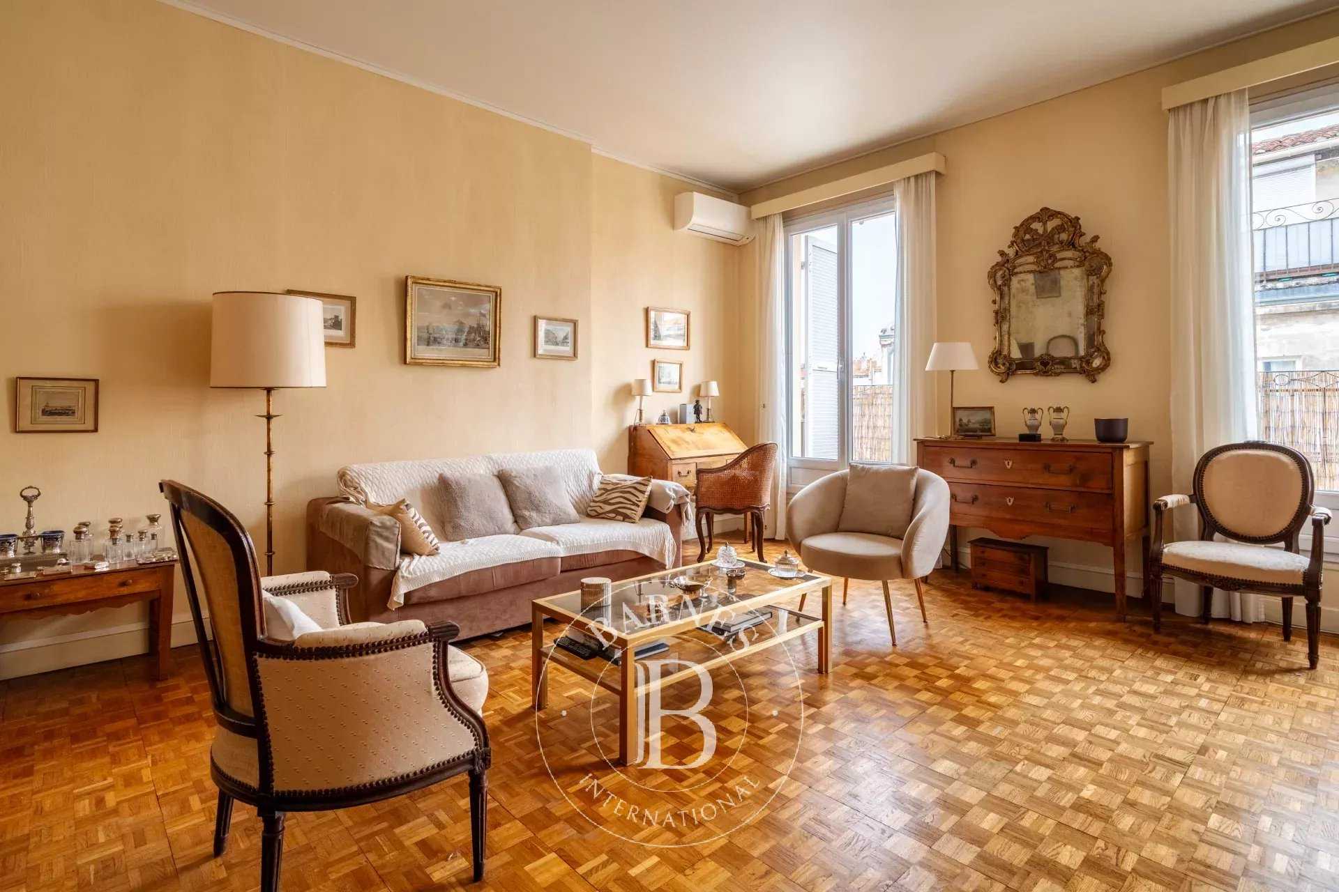 Marseille  - Appartement 4 Pièces 2 Chambres