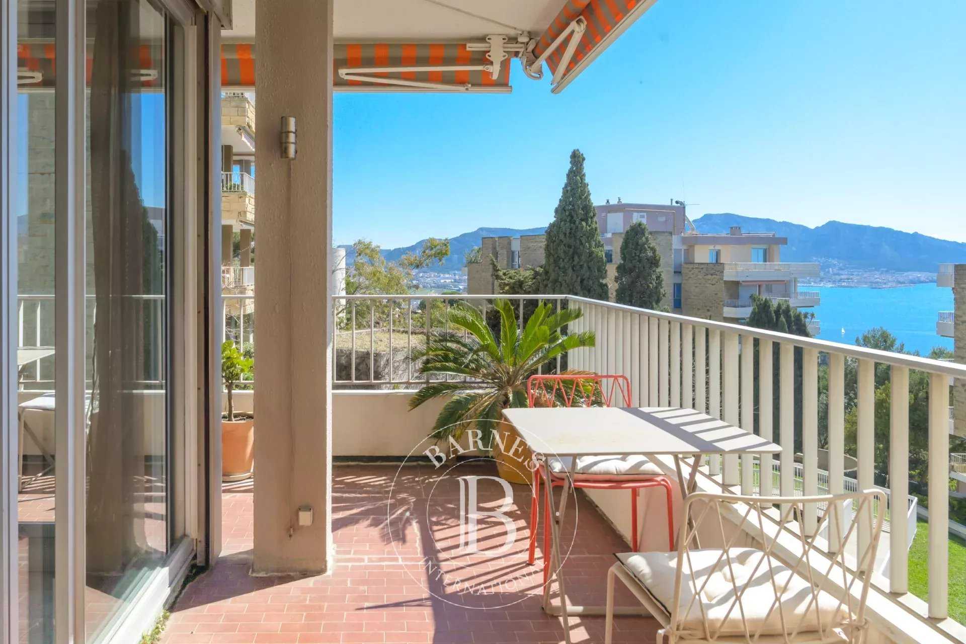 Marseille  - Appartement 4 Pi&egrave;ces 3 Chambres