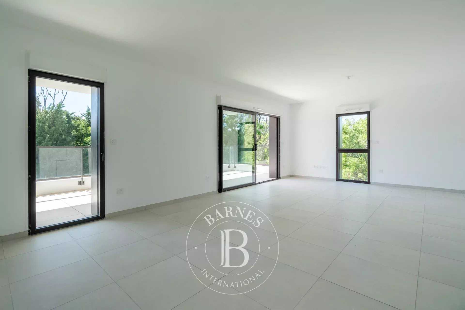 Marseille  - Apartment 3 Bedrooms