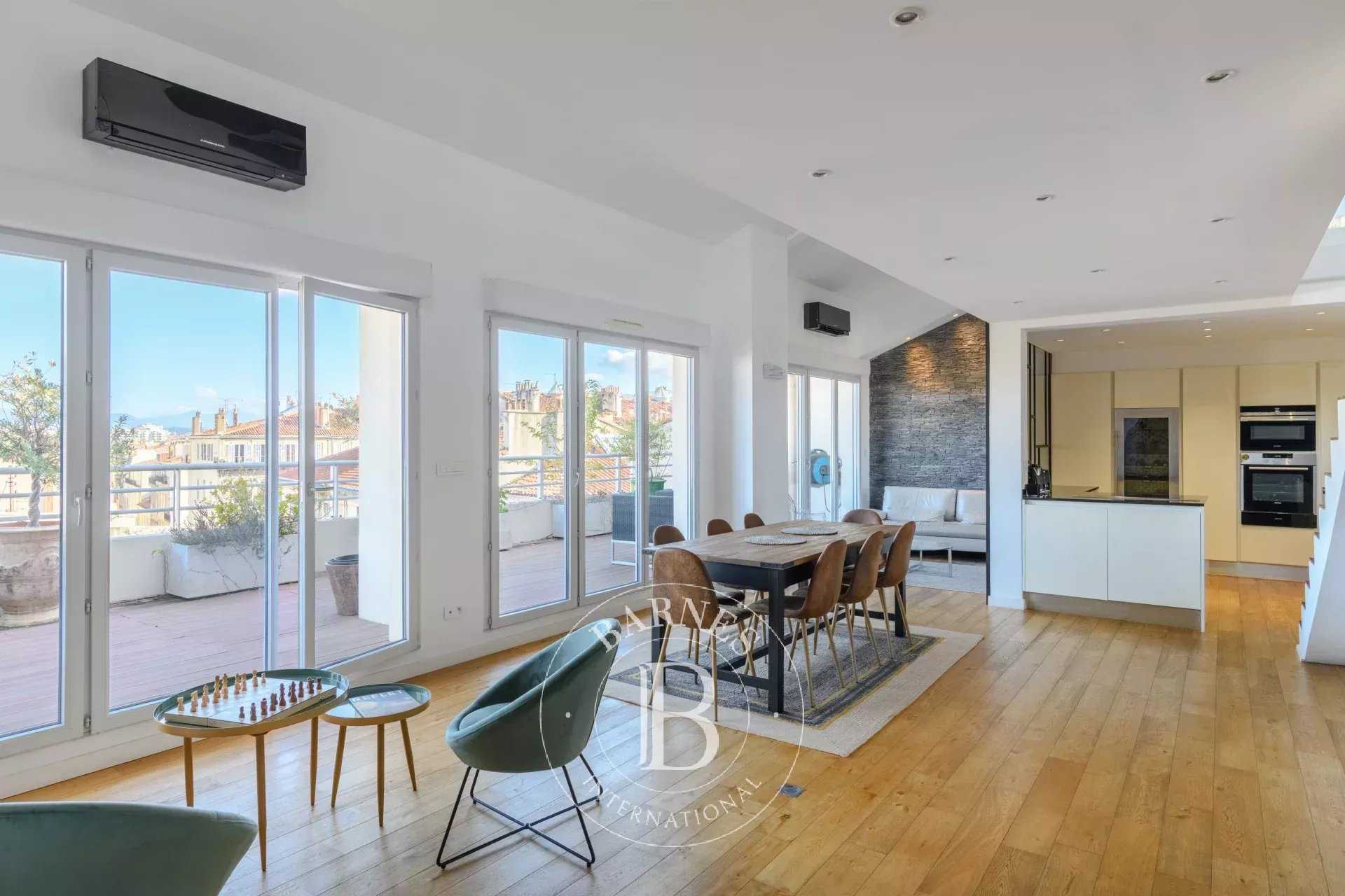 Marseille  - Apartment 4 Bedrooms