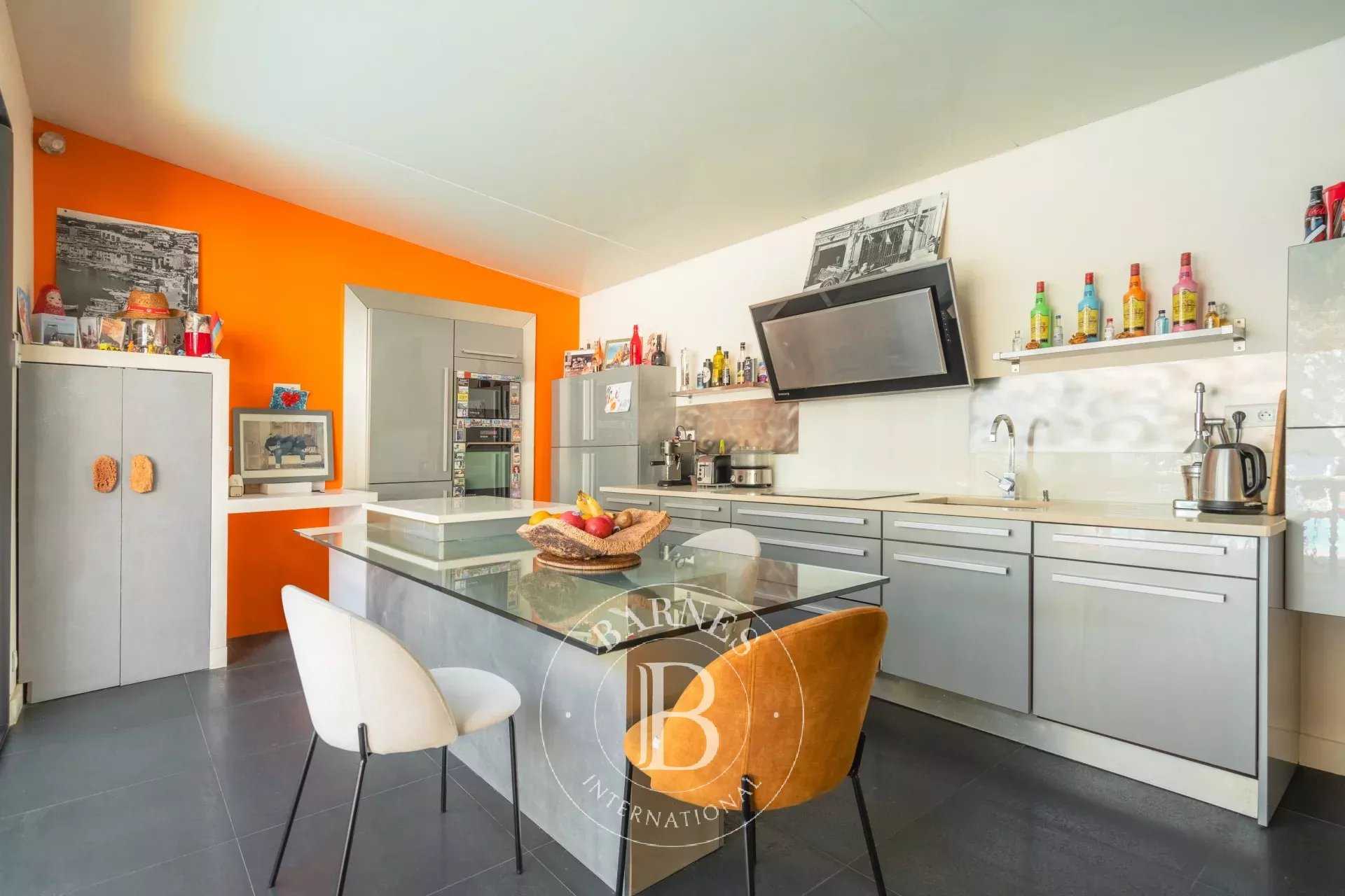 Cassis  - Maison 7 Pi&egrave;ces 3 Chambres