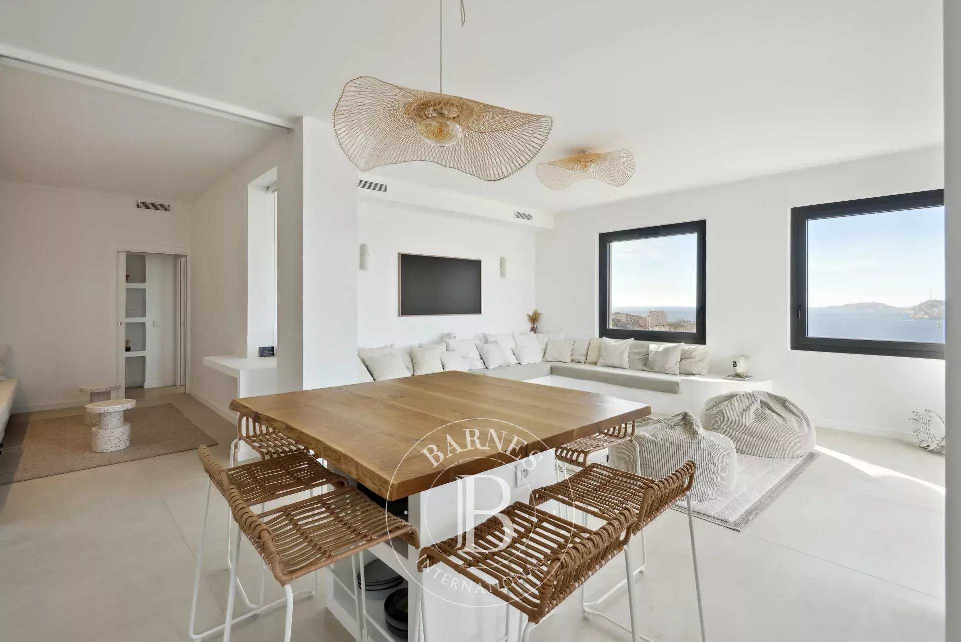 Marseille  - Appartement 4 Pi&egrave;ces 3 Chambres