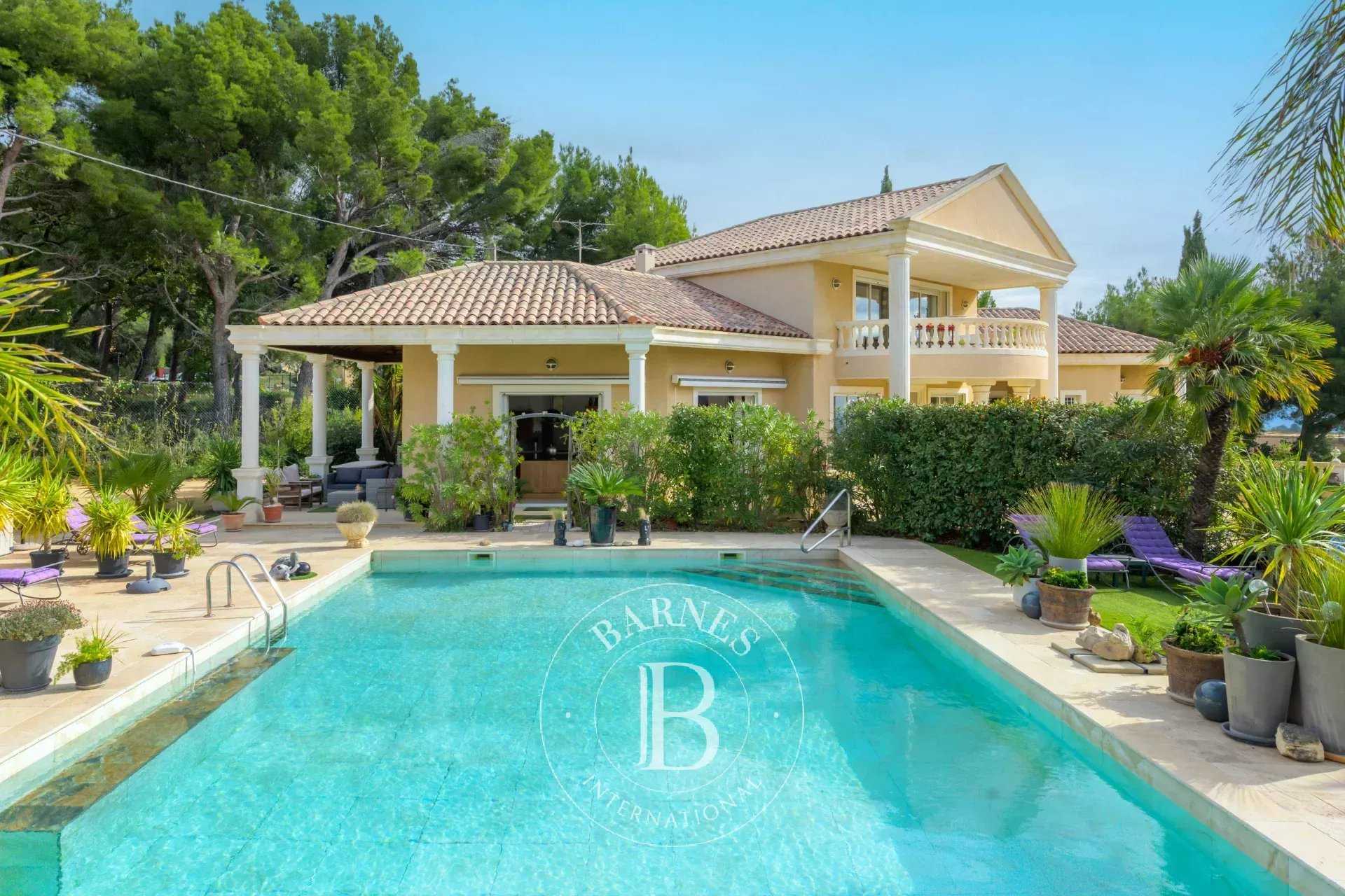 La Ciotat  - Villa 11 Pi&egrave;ces 7 Chambres