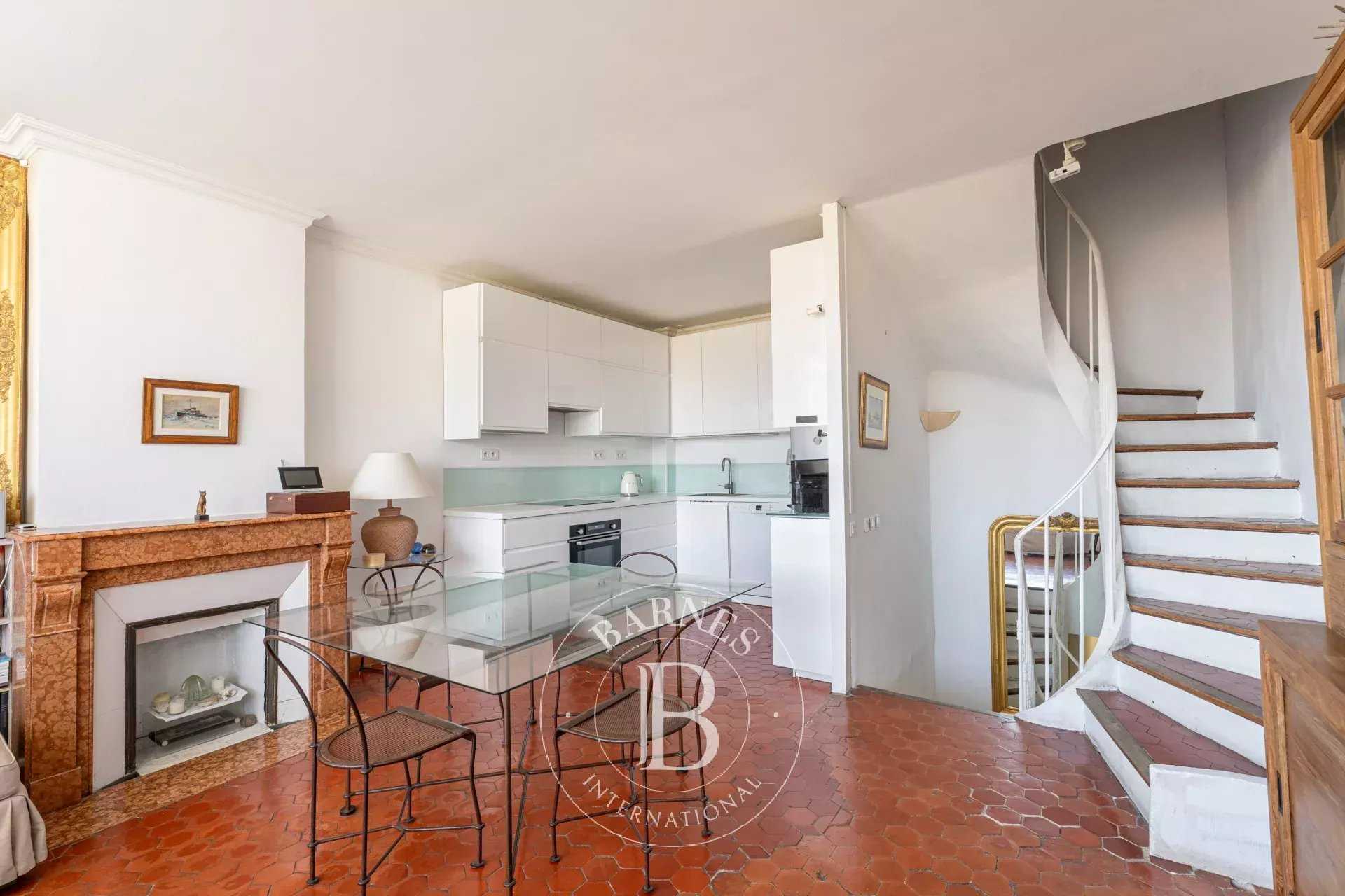 Marseille  - Maison 4 Pi&egrave;ces 3 Chambres