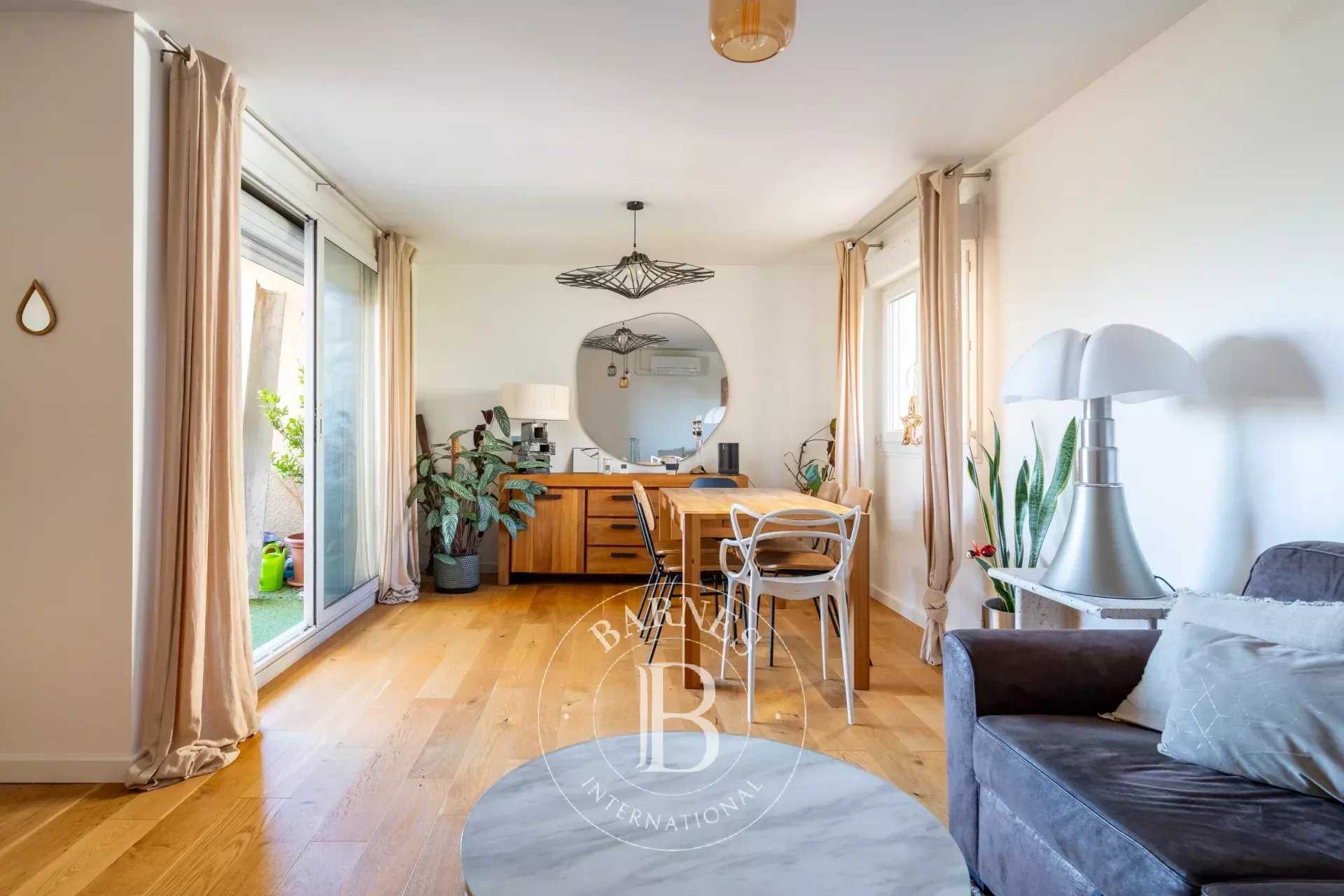 Marseille  - Apartment 3 Bedrooms