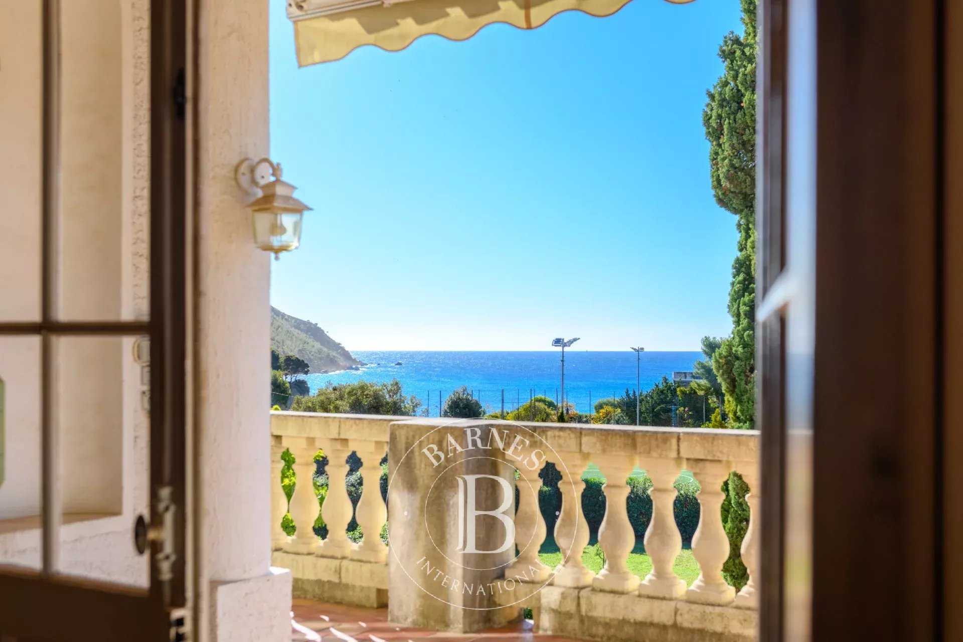 Cassis  - Villa 5 Bedrooms