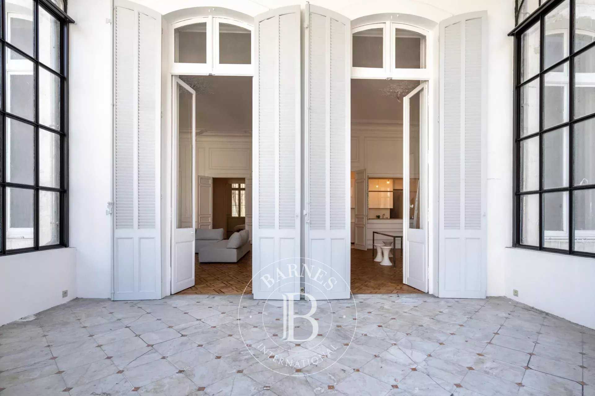 Marseille  - Appartement 7 Pièces 5 Chambres