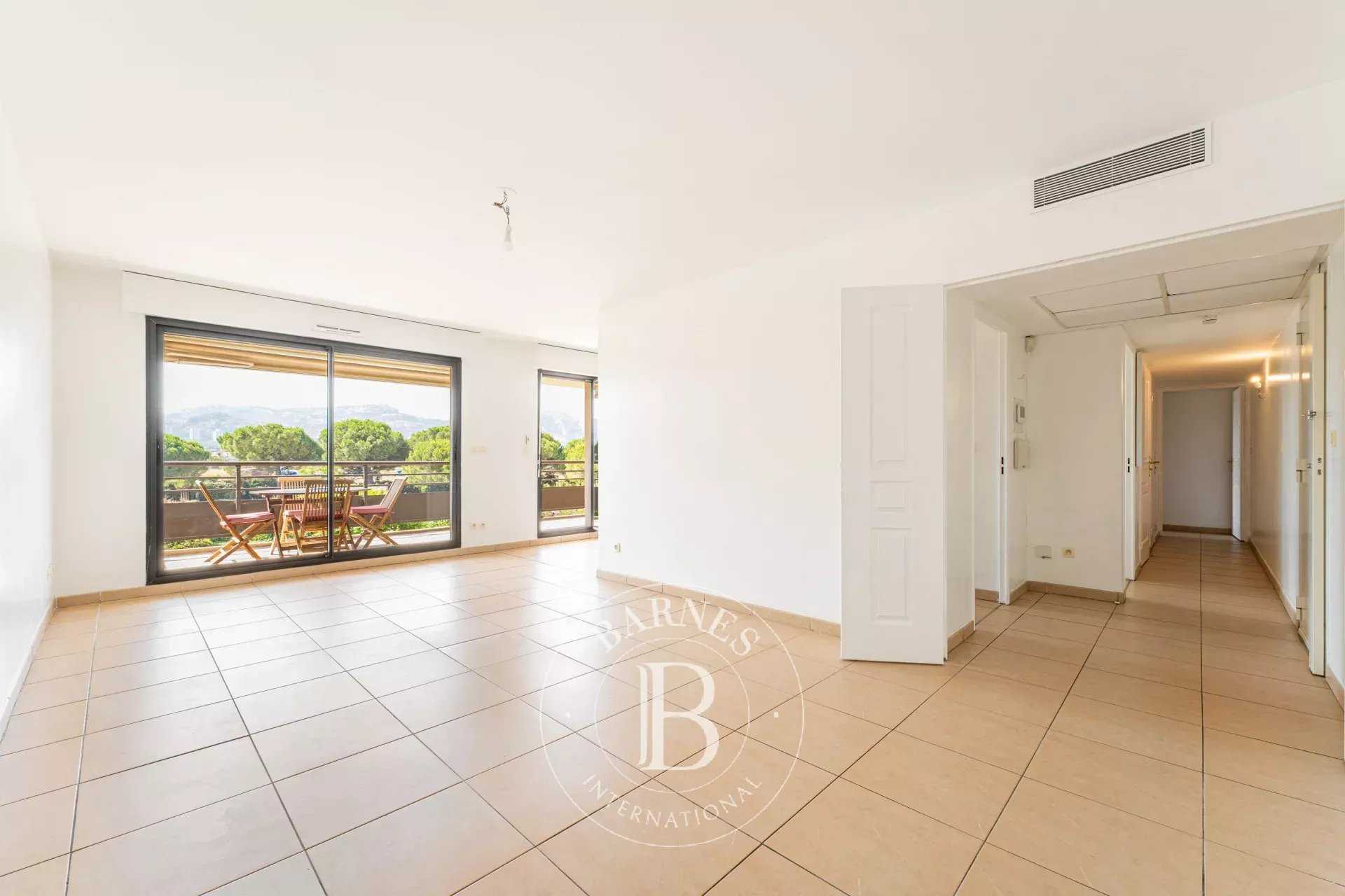 Marseille  - Apartment 2 Bedrooms
