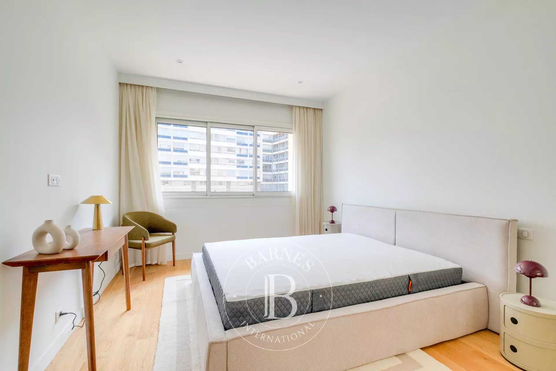 Marseille  - Appartement 3 Pi&egrave;ces 2 Chambres