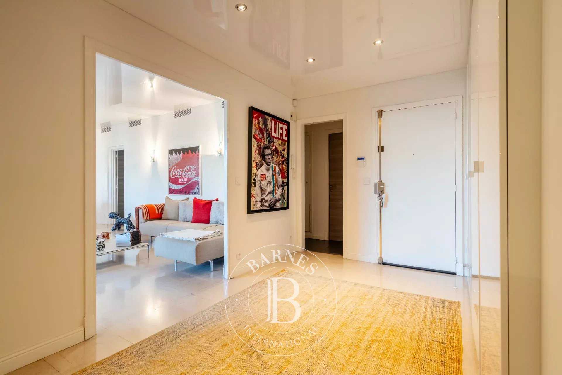 Marseille  - Appartement 3 Pi&egrave;ces 2 Chambres