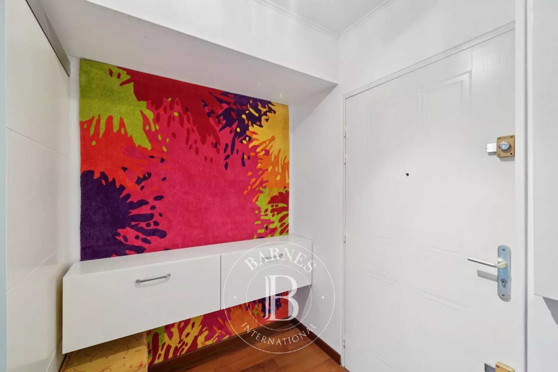Marseille  - Piso 2 Cuartos, 1 Habitacion