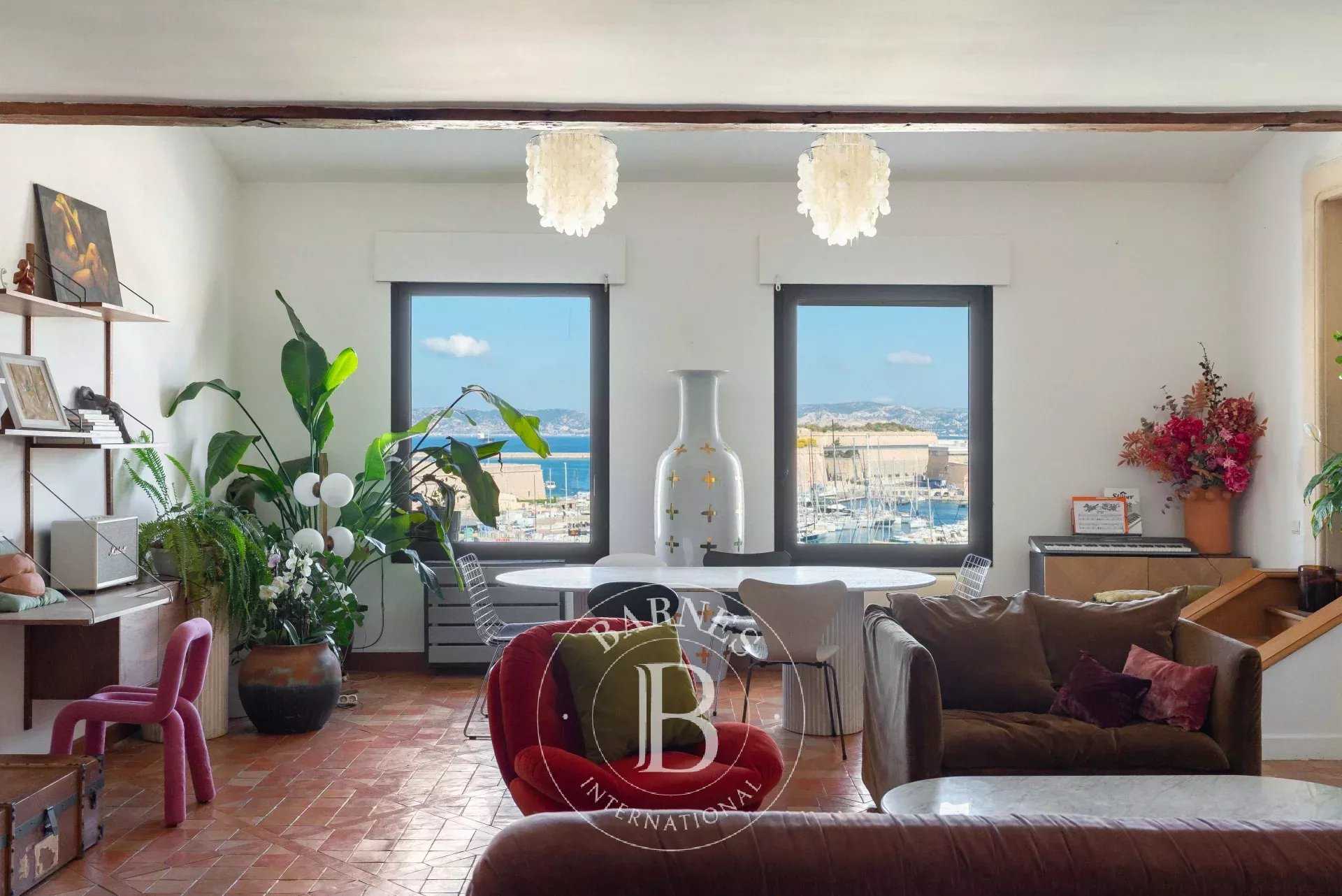 Marseille  - Appartement 4 Pièces 2 Chambres