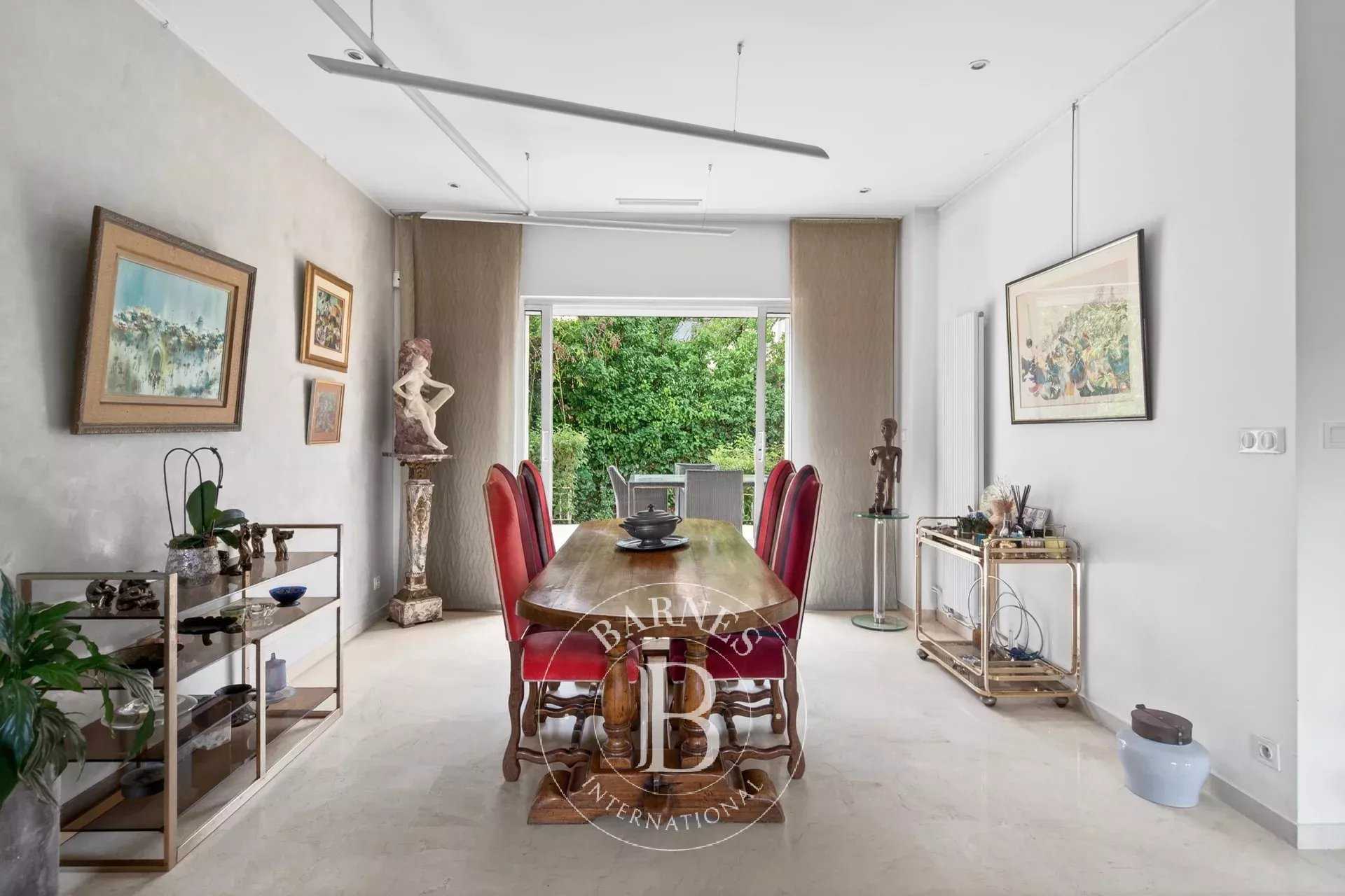 Marseille  - Maison 6 Pi&egrave;ces 4 Chambres