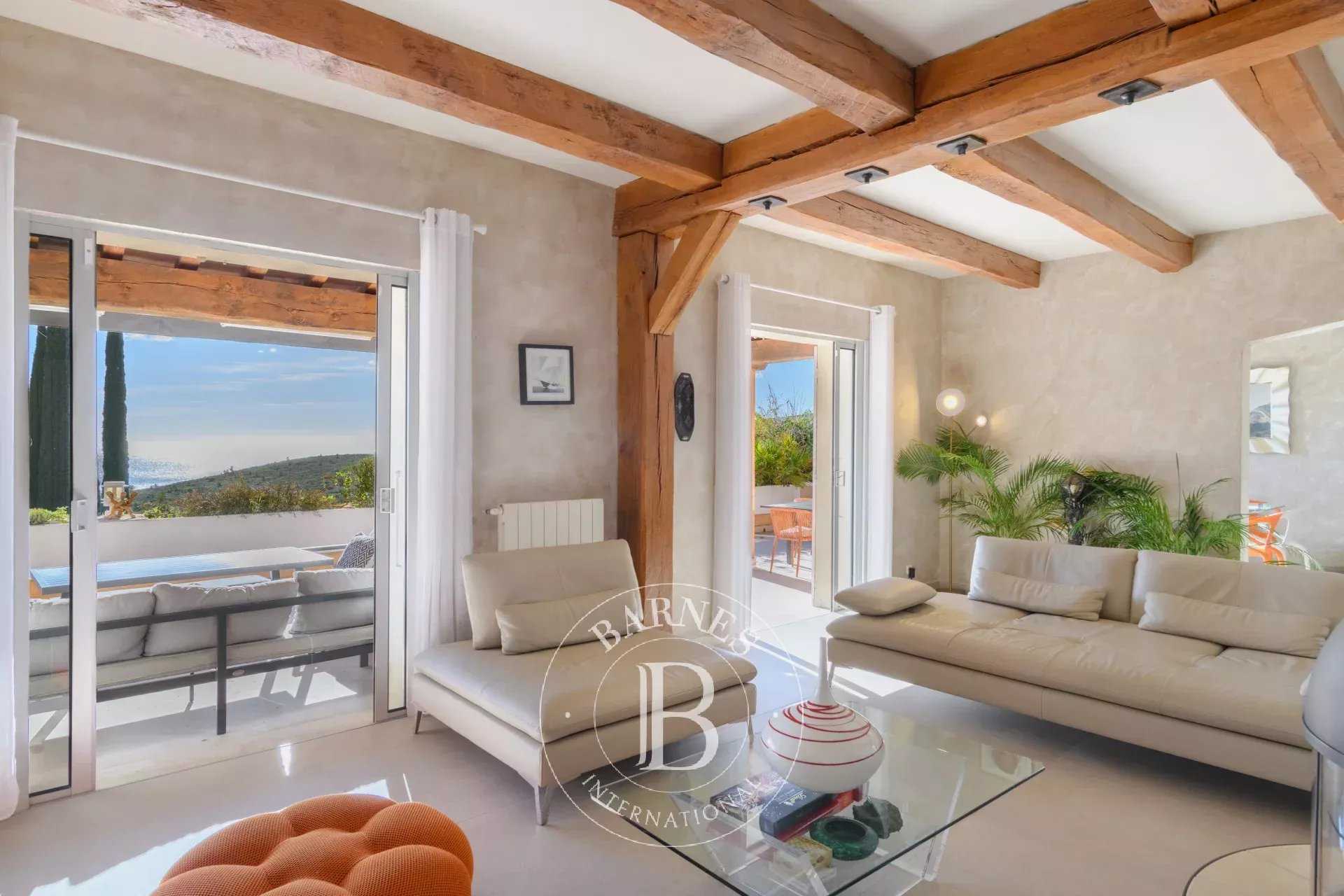 Cassis  - Maison 6 Pi&egrave;ces 5 Chambres