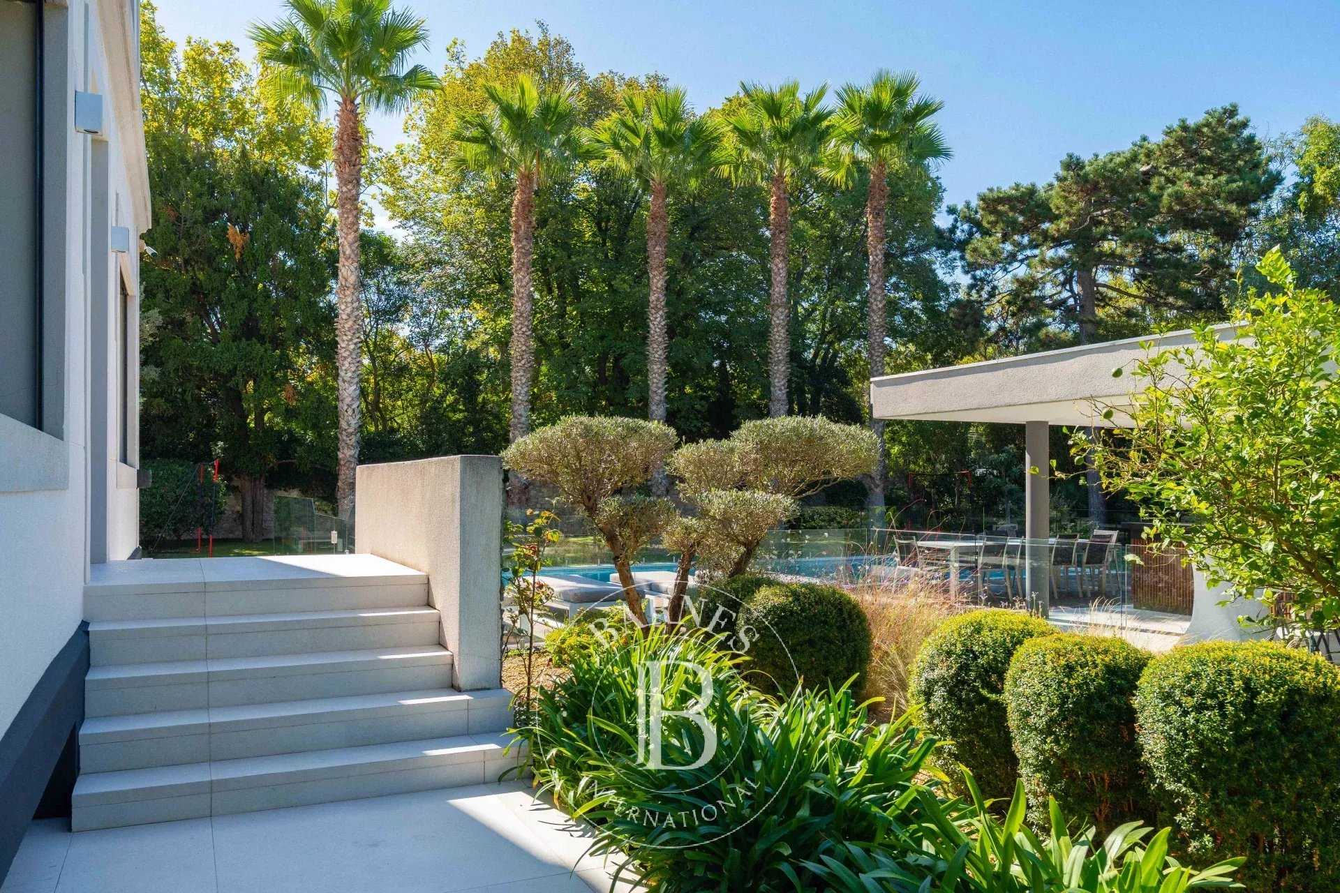 Marseille  - Mansion 7 Bedrooms