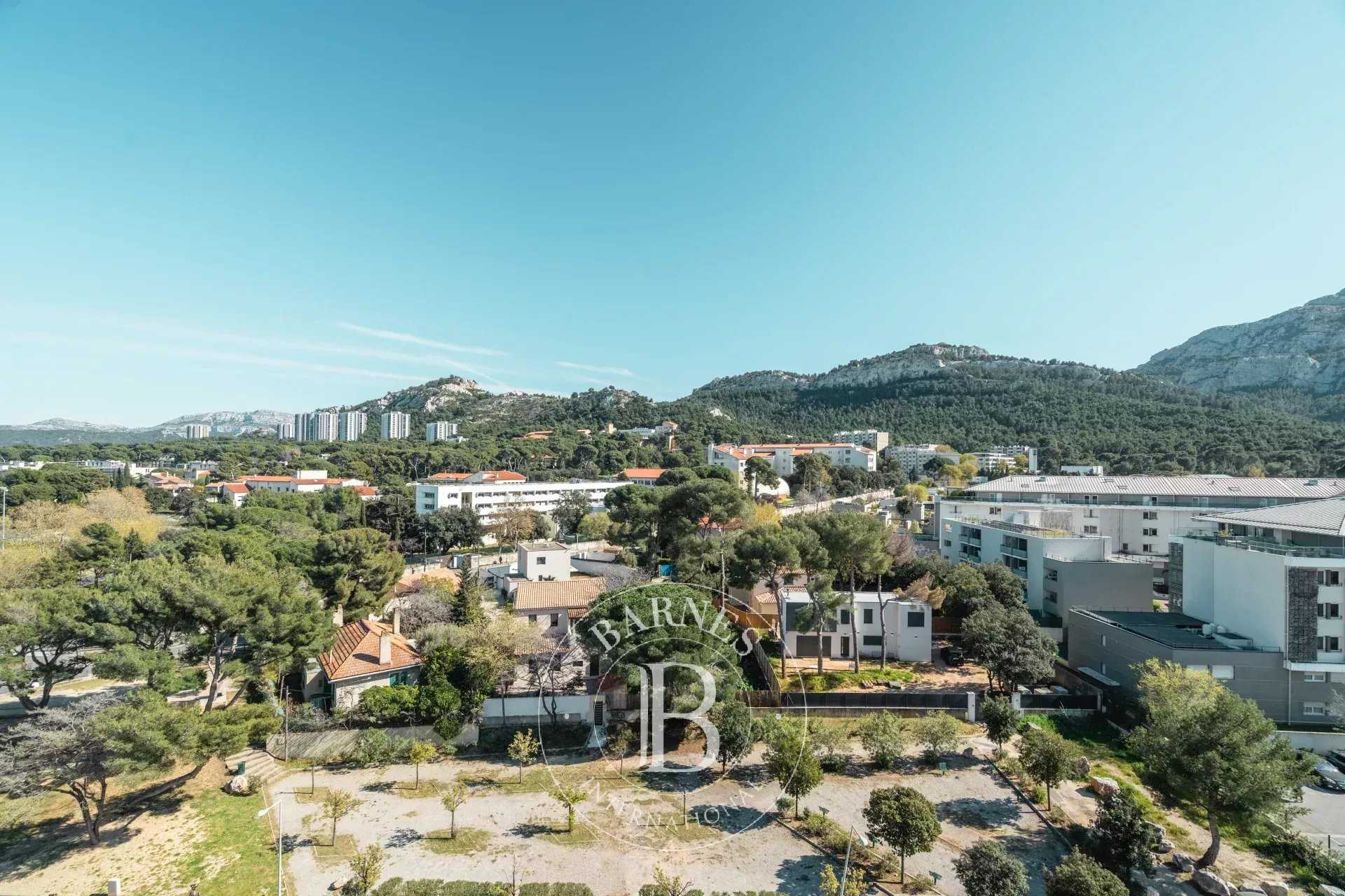 Marseille  - Appartement 4 Pi&egrave;ces 3 Chambres