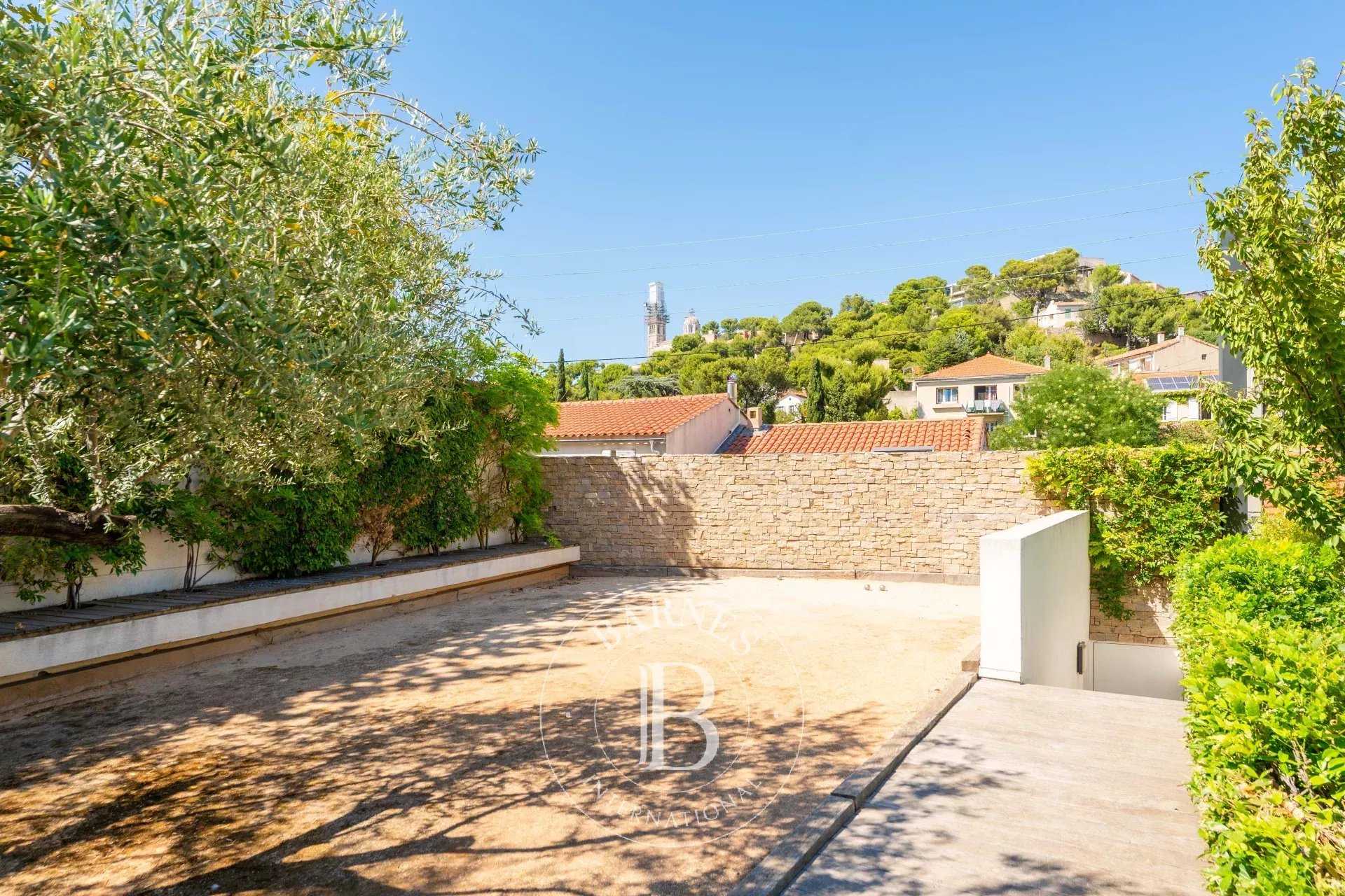 Marseille  - Maison 7 Pi&egrave;ces 4 Chambres