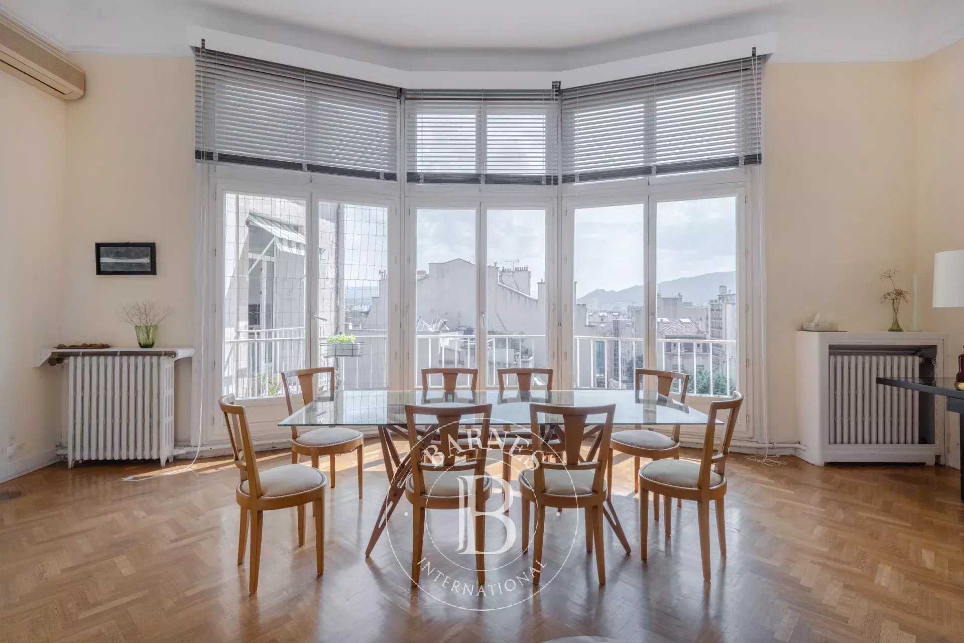 Marseille  - Appartement 7 Pièces 4 Chambres
