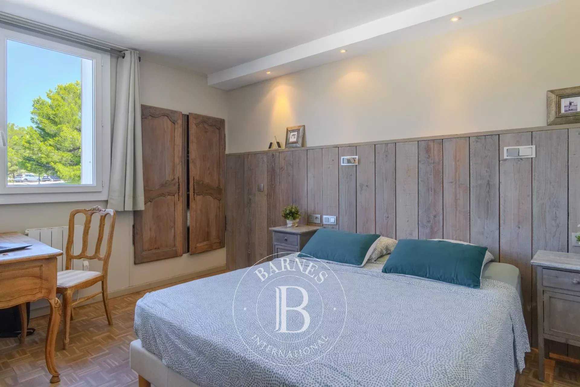 Cassis  - Apartment 3 Bedrooms